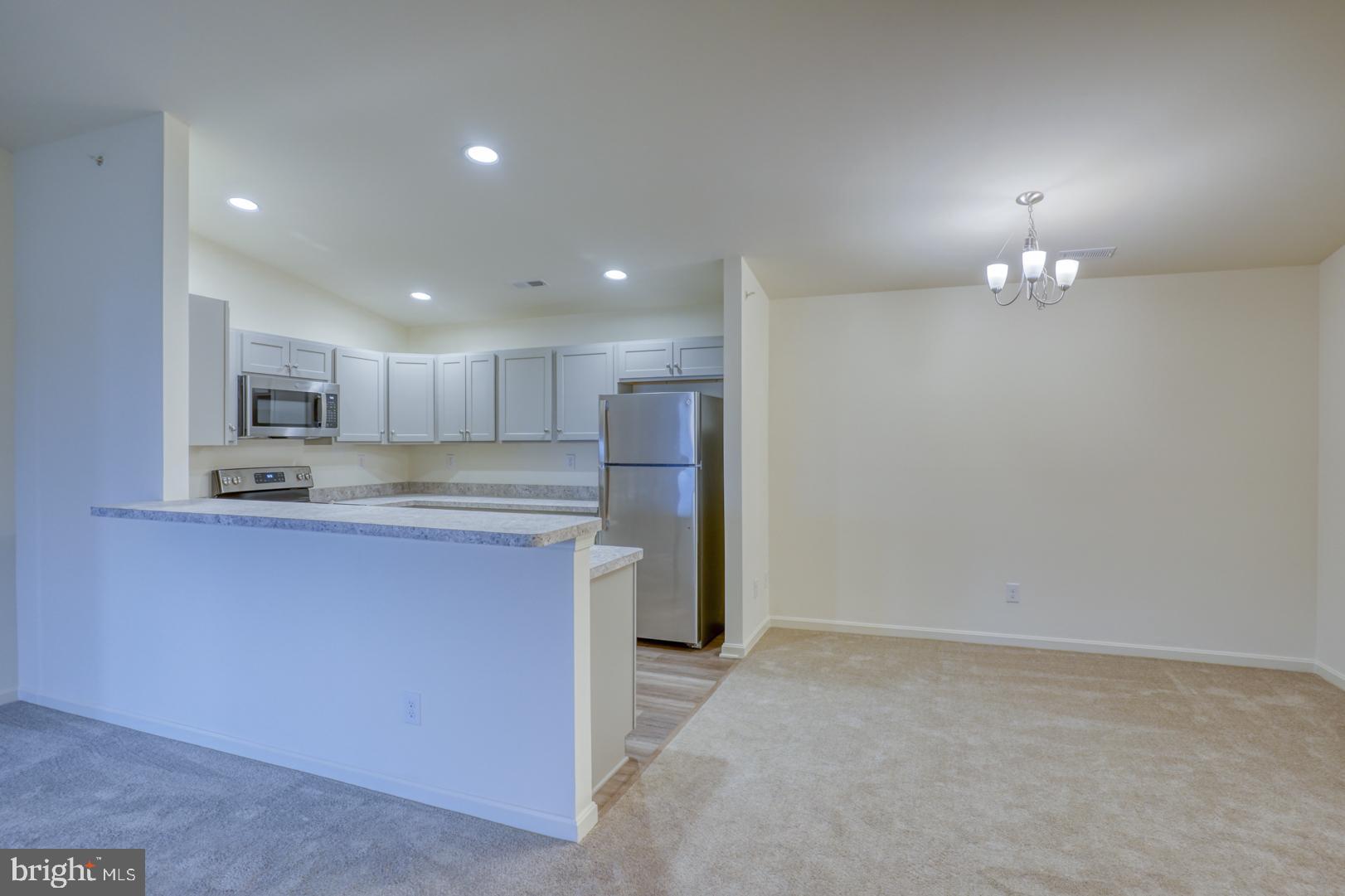 HEARTHSTONE MANOR - Residential