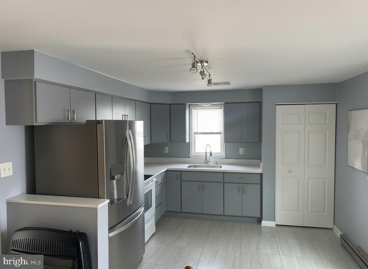 HENSEL STONE WOODS - Residential