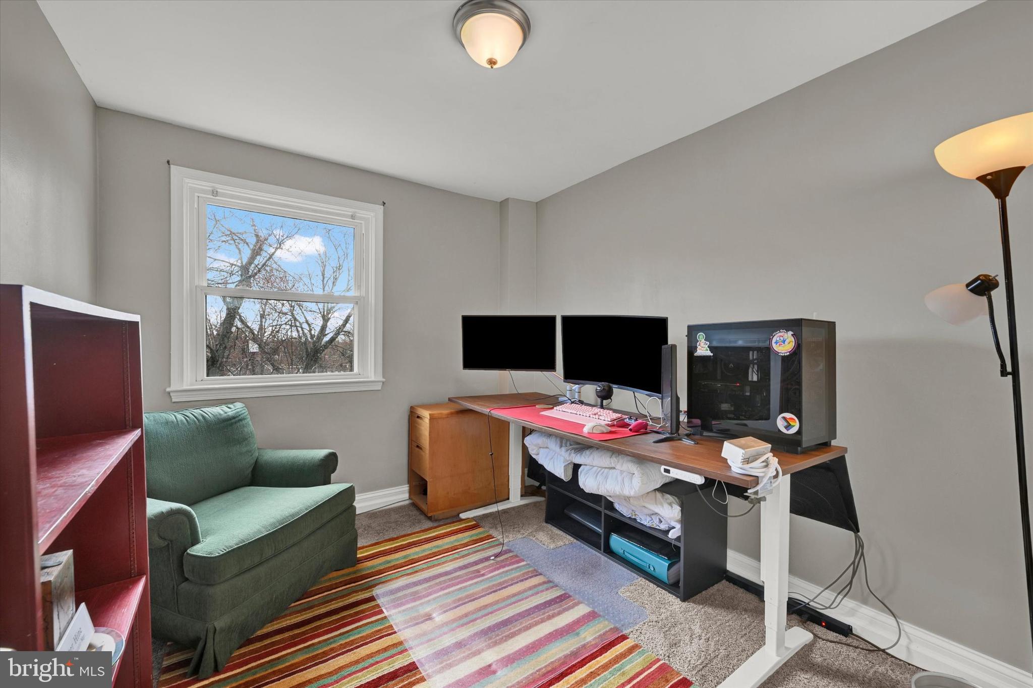 CHINQUAPIN PARK - Residential