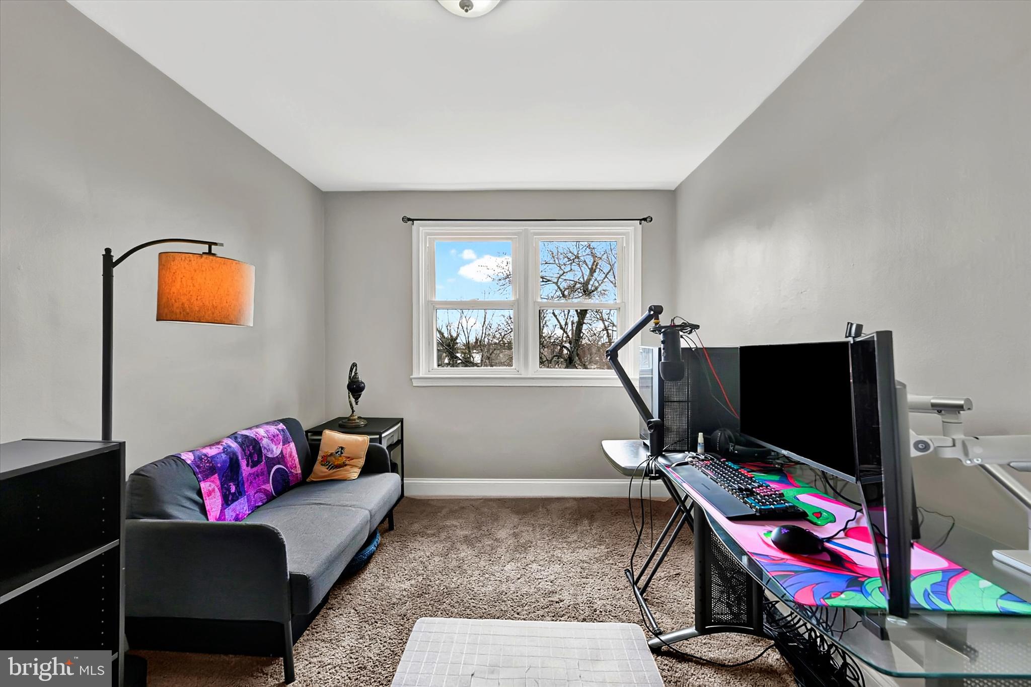 CHINQUAPIN PARK - Residential