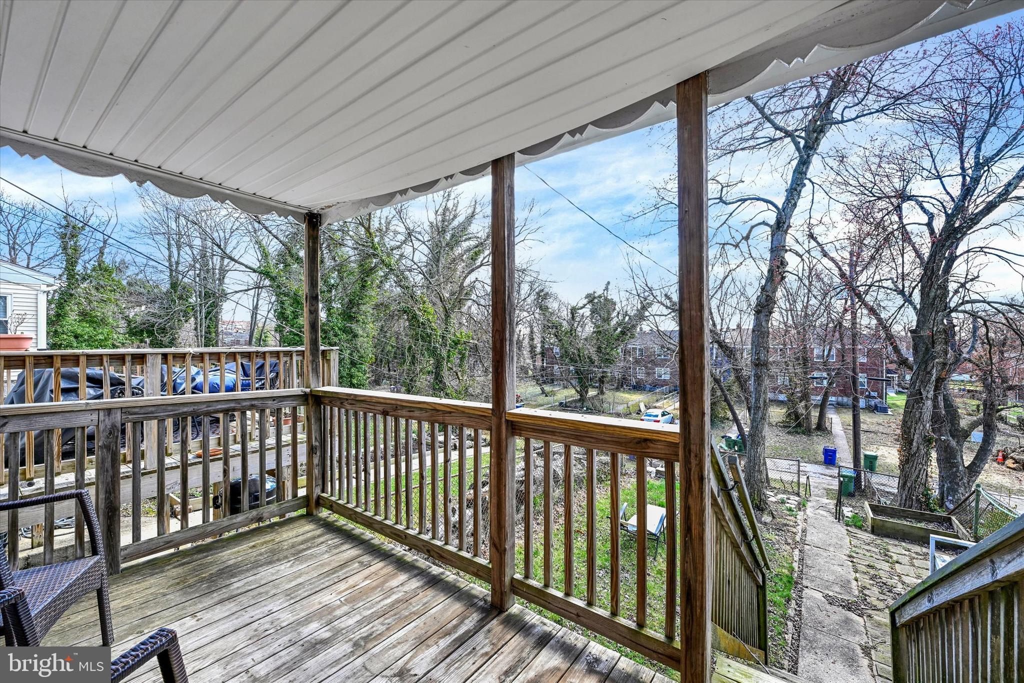 CHINQUAPIN PARK - Residential