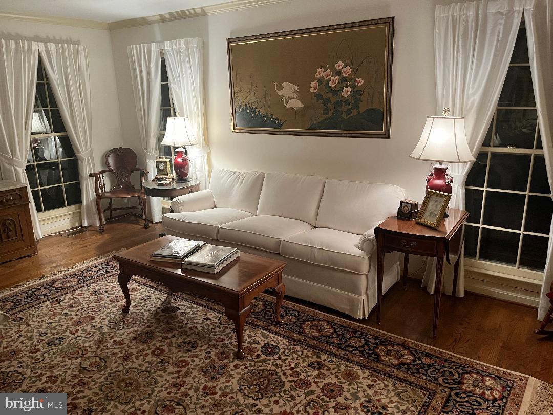 BENNINGTON WOODS - Residential