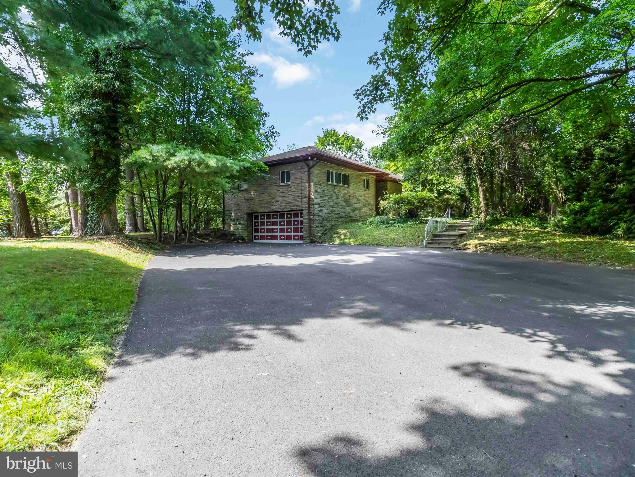 7901 GLEN OAK ROAD