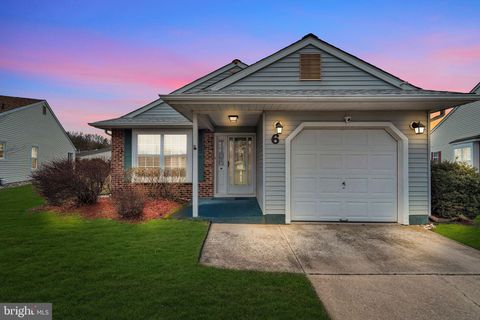 6 E CORTLAND COURT MOUNT LAUREL NJ 08054