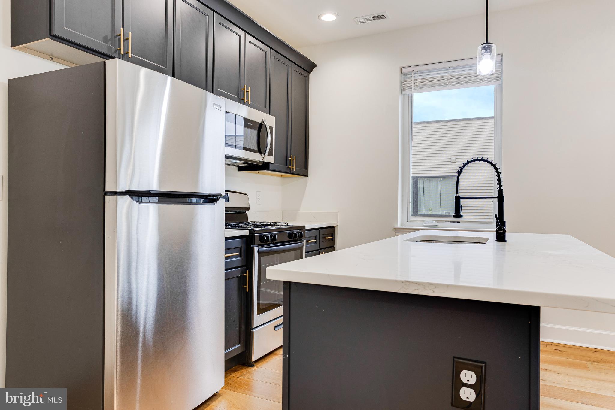 SOUTH KENSINGTON - Residential