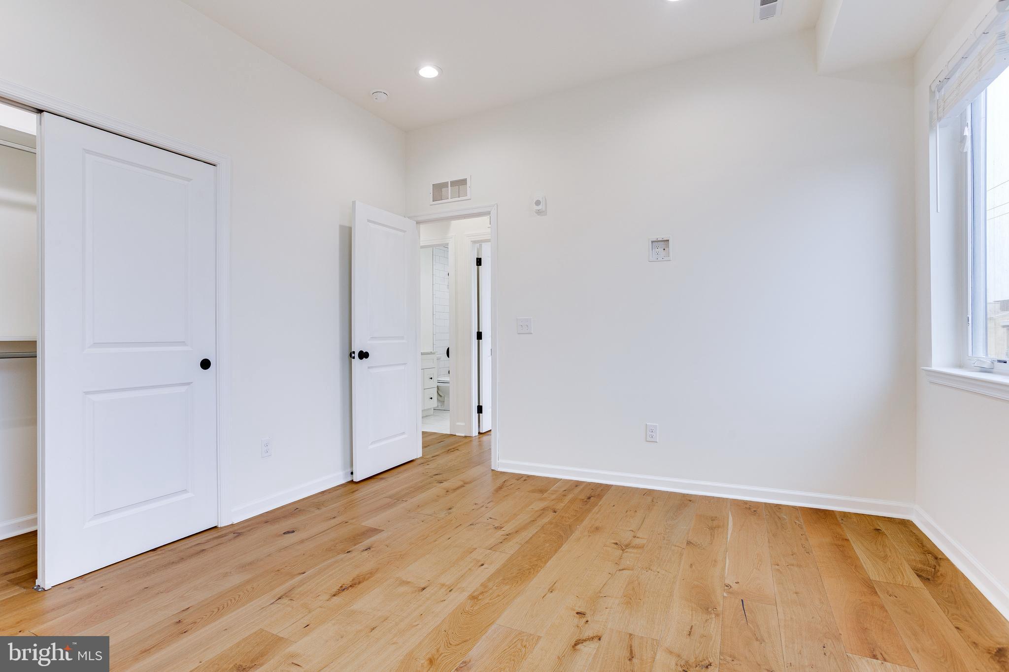 SOUTH KENSINGTON - Residential