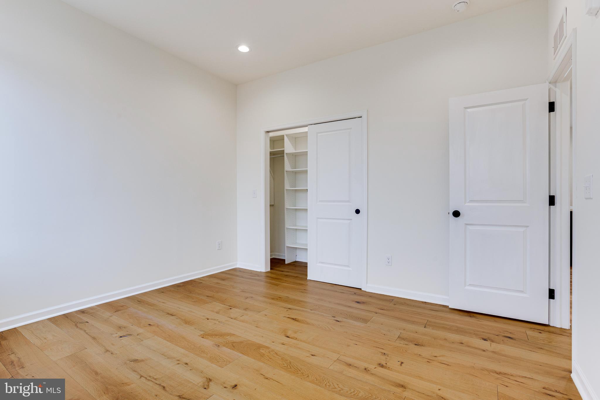 SOUTH KENSINGTON - Residential