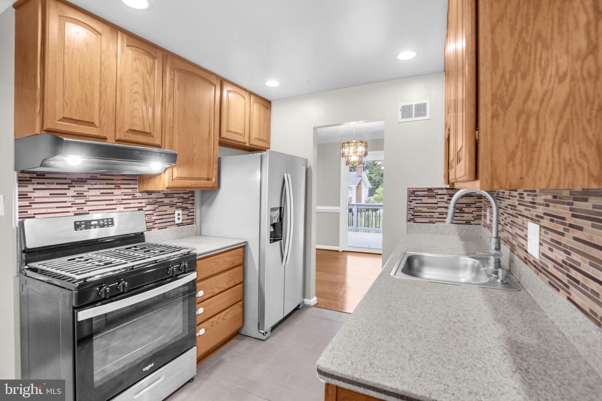 WHITFIELD GARDENS - Residential