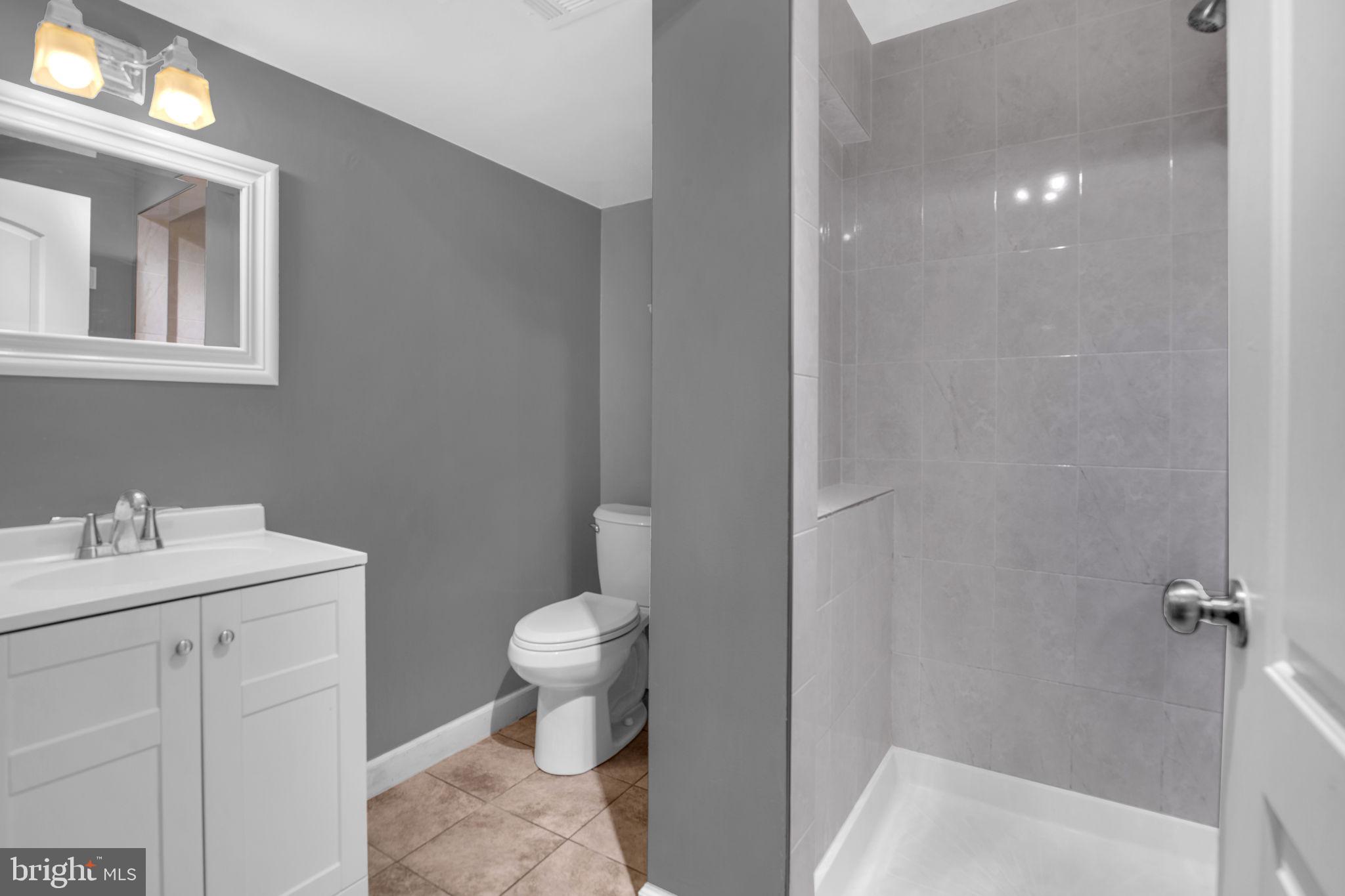 WHITFIELD GARDENS - Residential