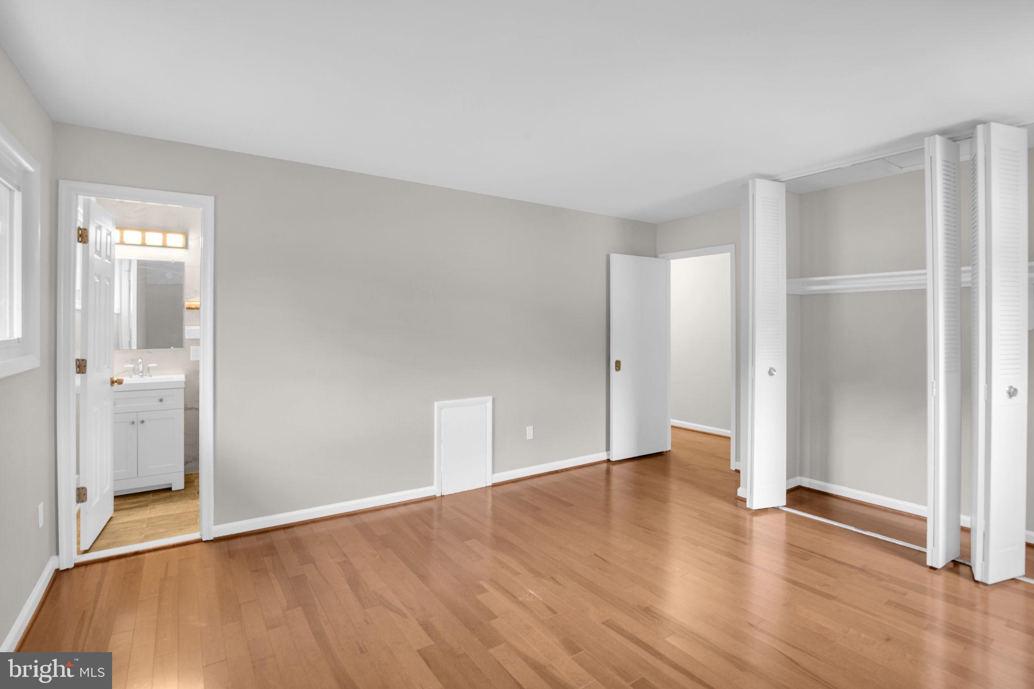 WHITFIELD GARDENS - Residential