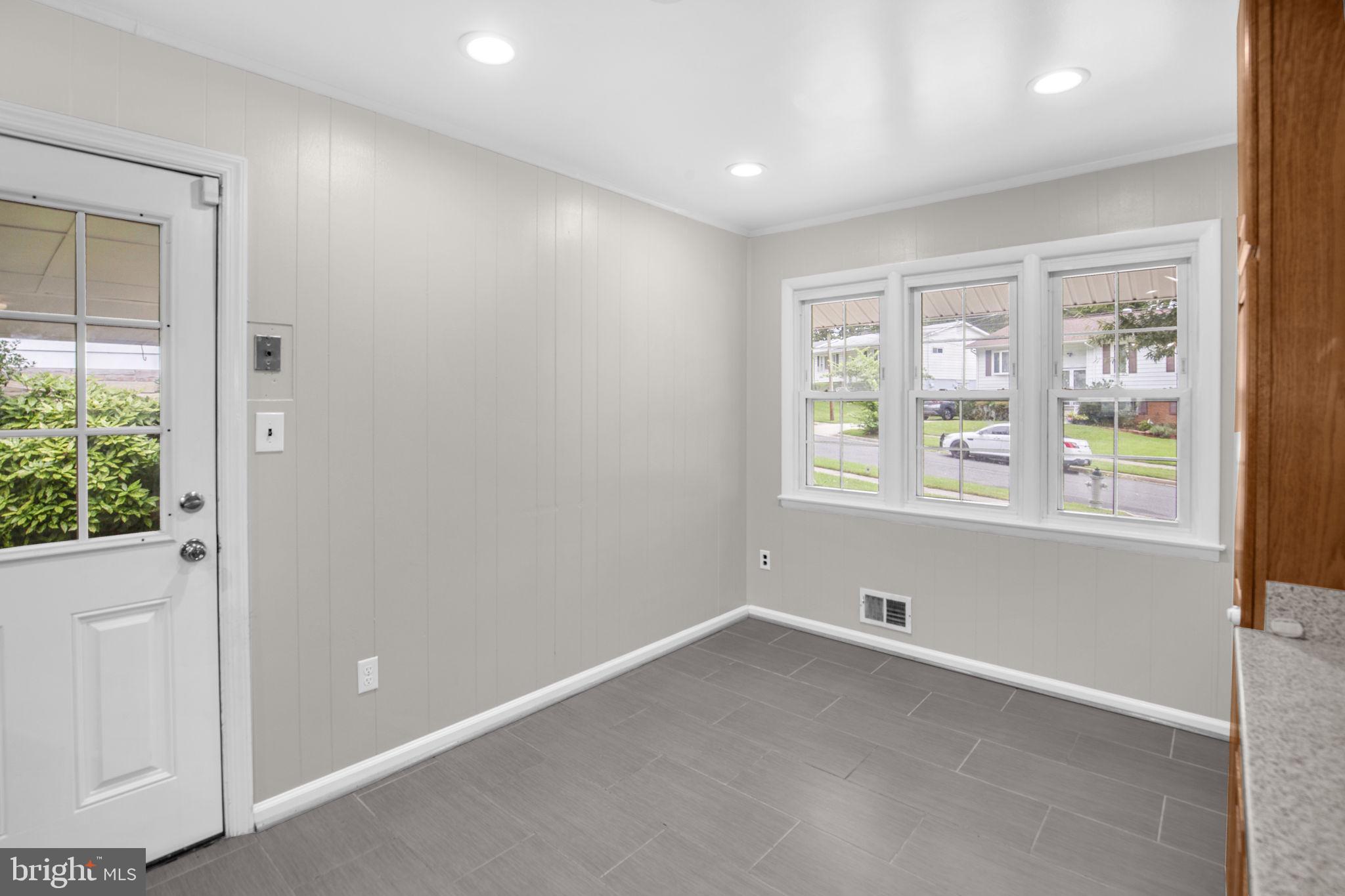 WHITFIELD GARDENS - Residential