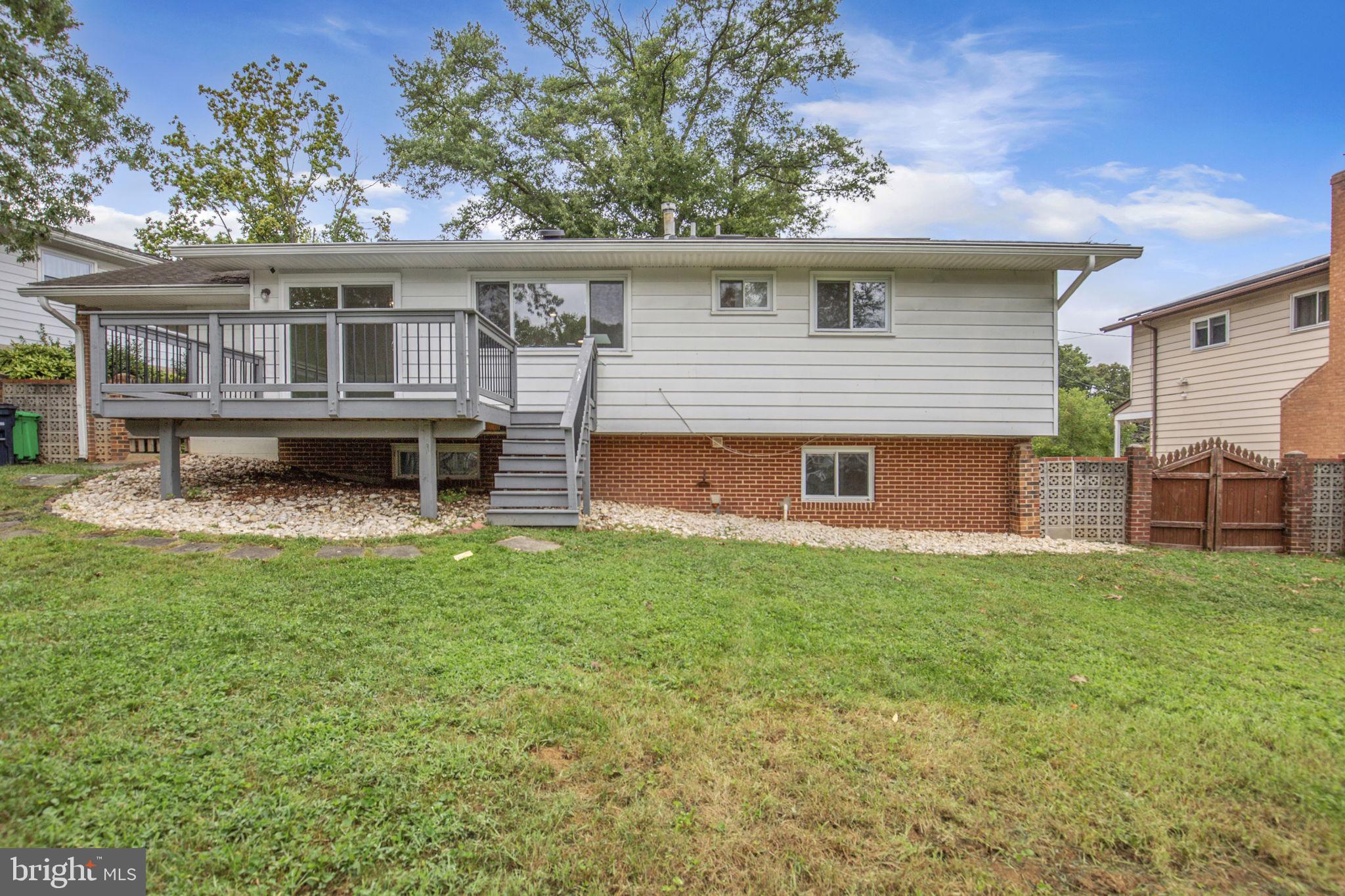 WHITFIELD GARDENS - Residential