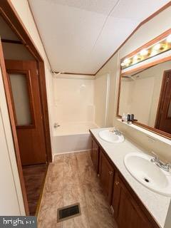 ROYAL CREST ESTATES - Residential