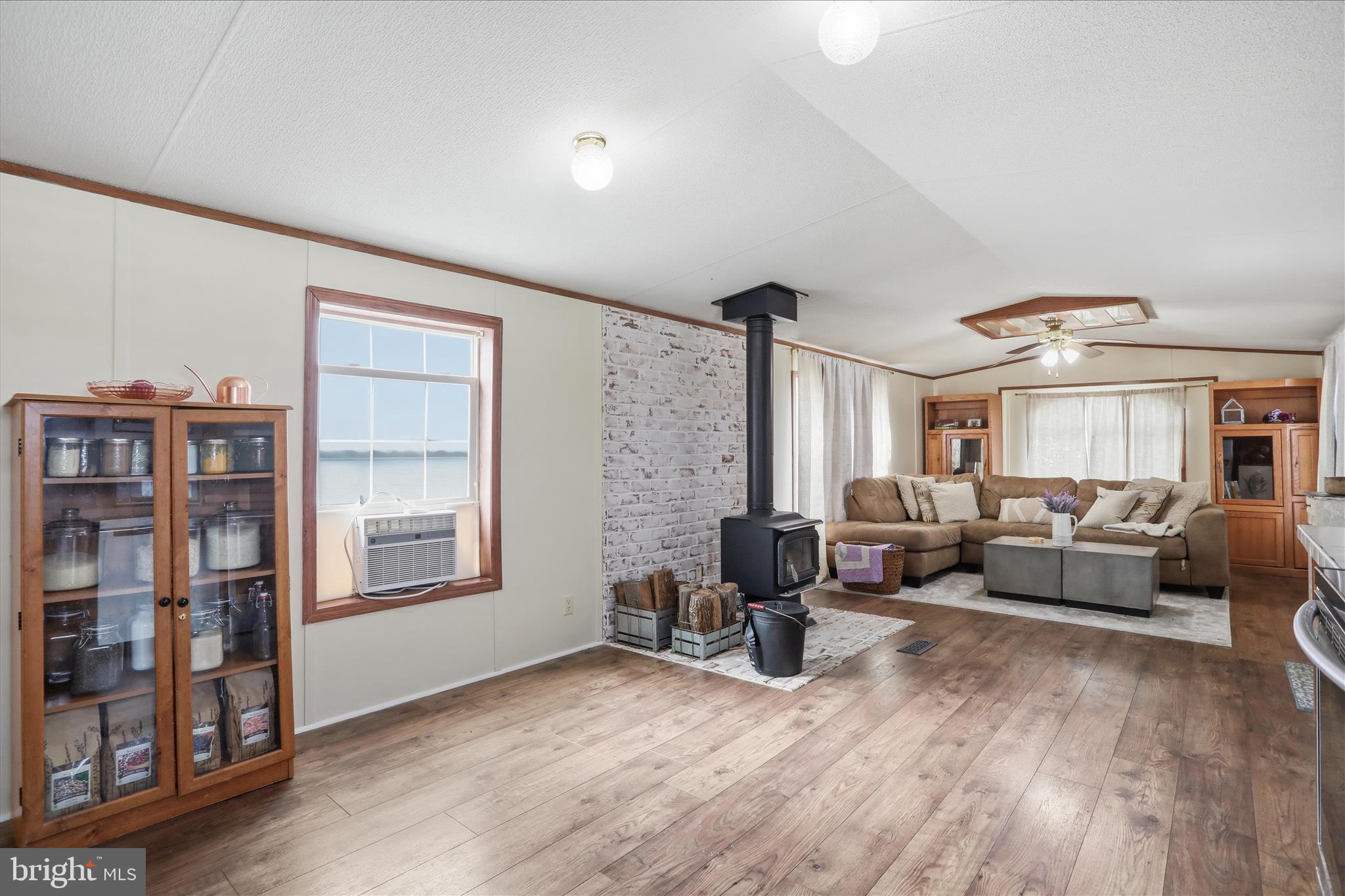 ROYAL CREST ESTATES - Residential