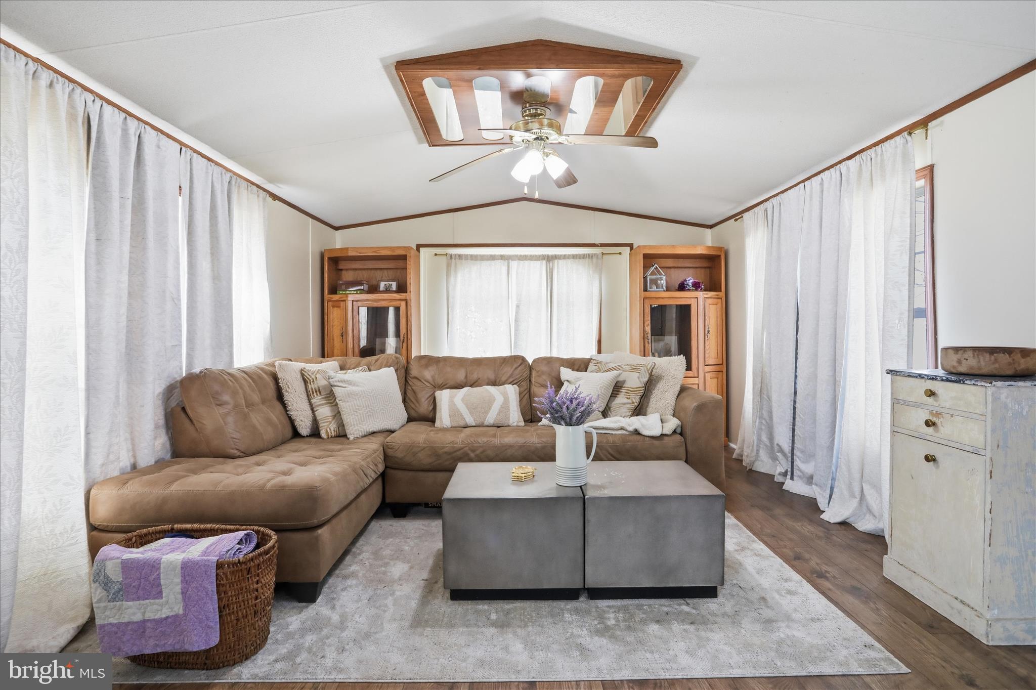 ROYAL CREST ESTATES - Residential