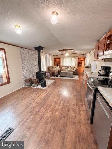 ROYAL CREST ESTATES - Residential