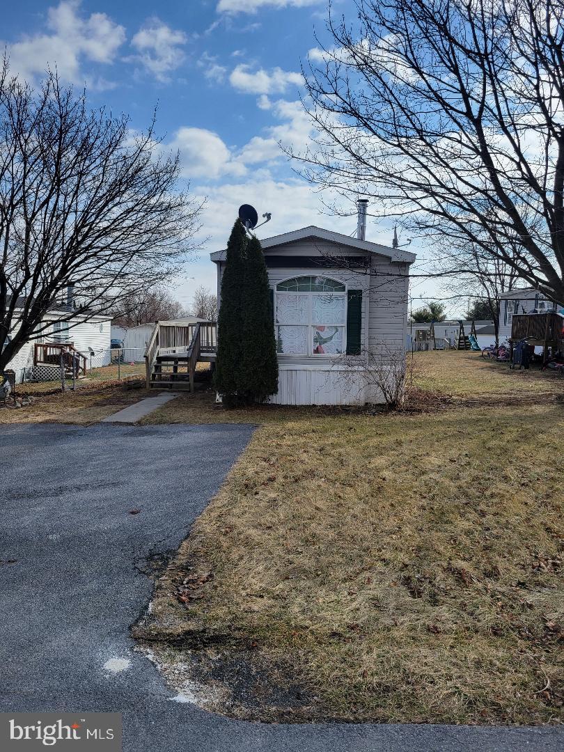 ROYAL CREST ESTATES - Residential