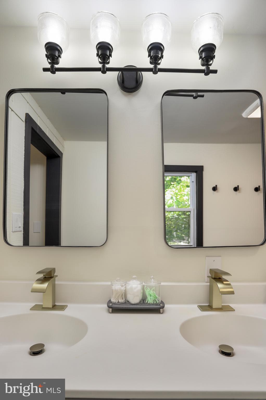 THE WOODS - Residential