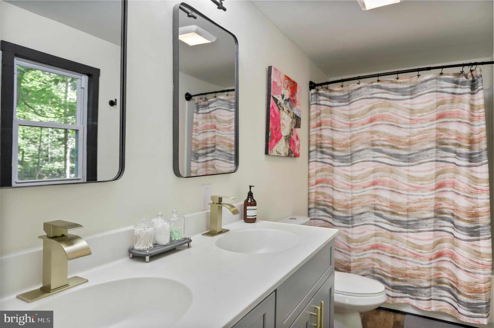 THE WOODS - Residential