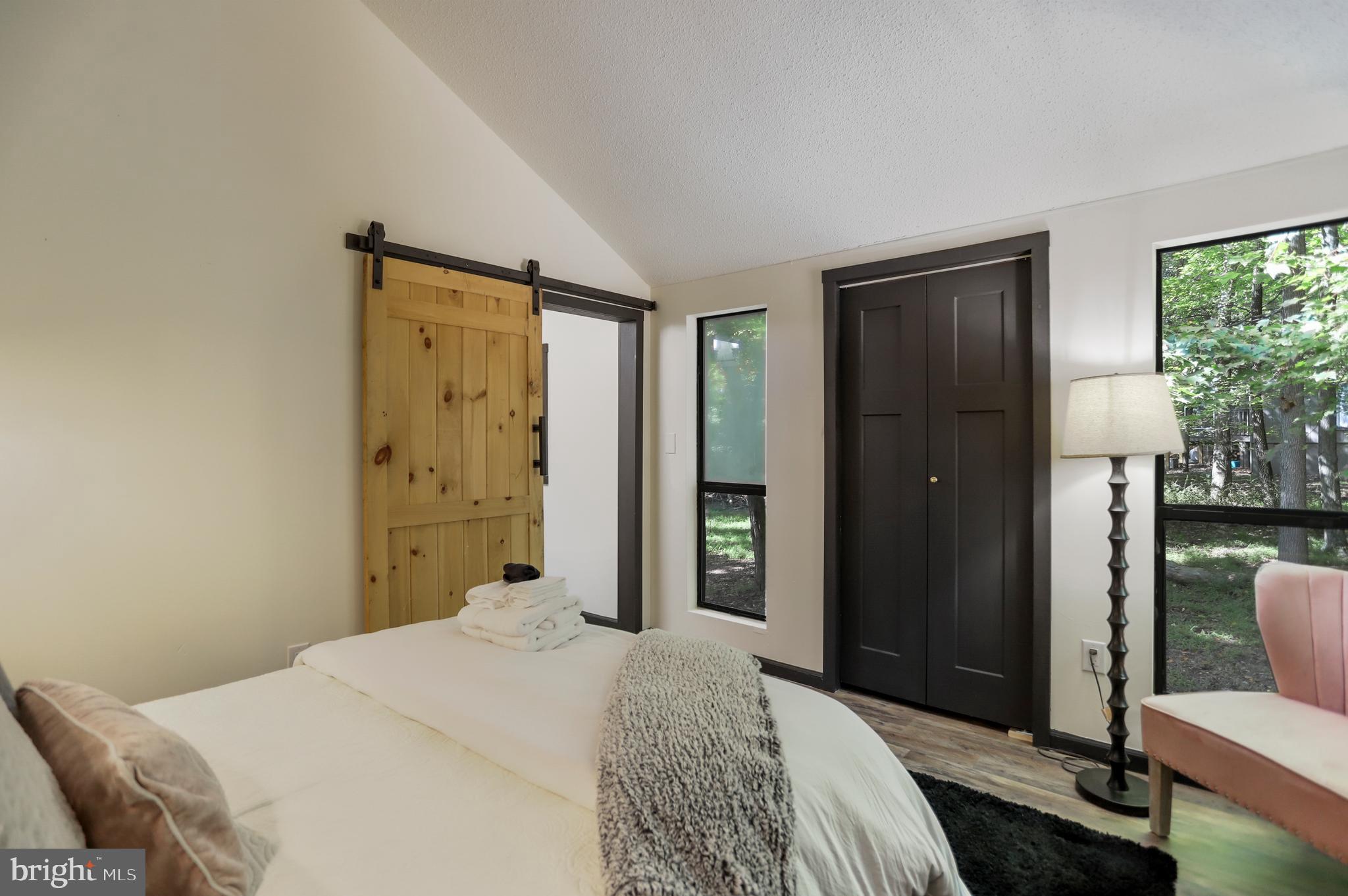 THE WOODS - Residential