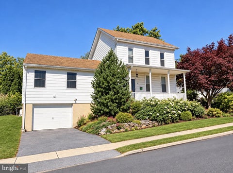 Photo of 41 W Church Street, ANNVILLE, PA 17003 (MLS # PALN2029092)