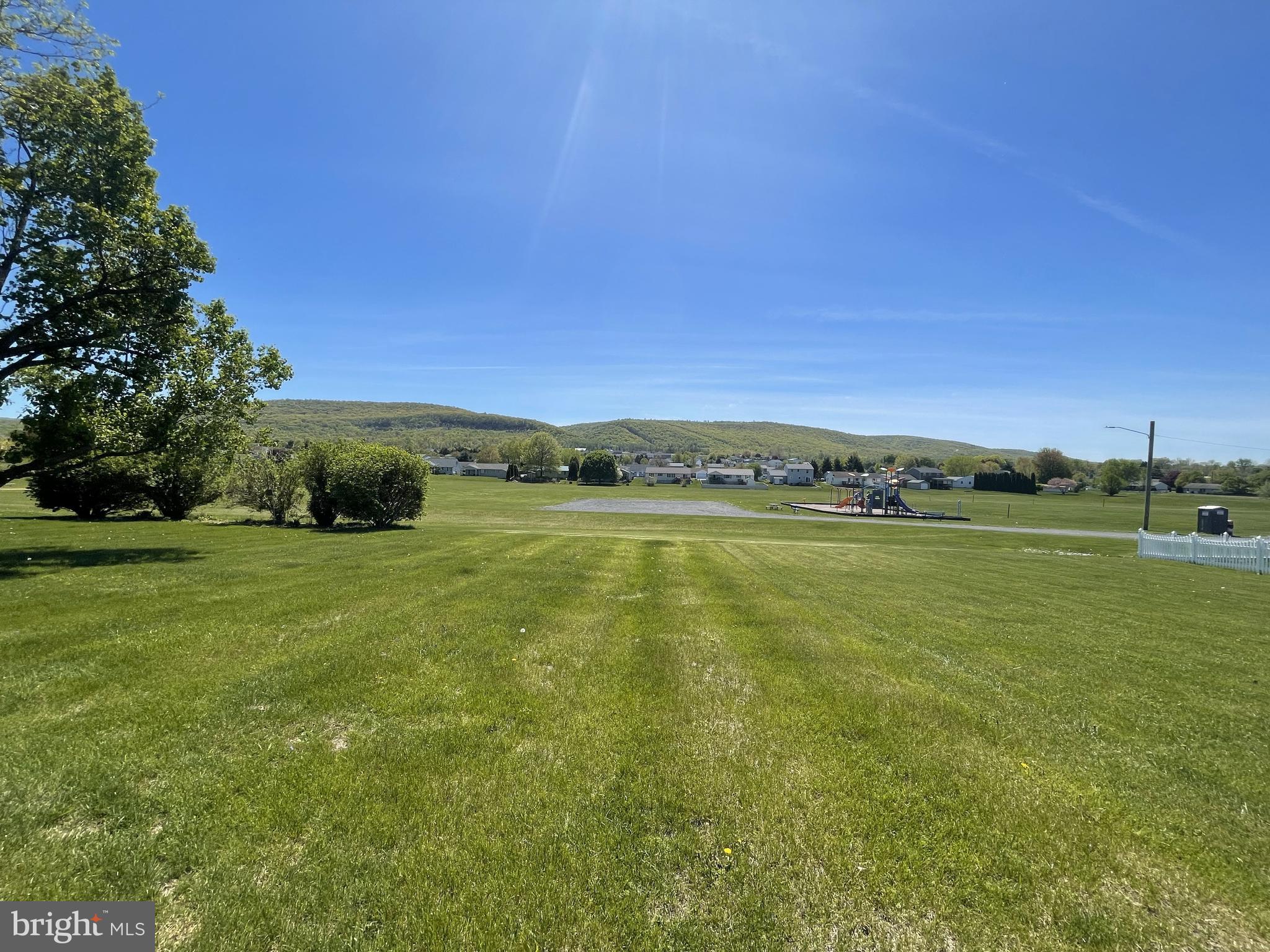 NEWMANSTOWN - Residential