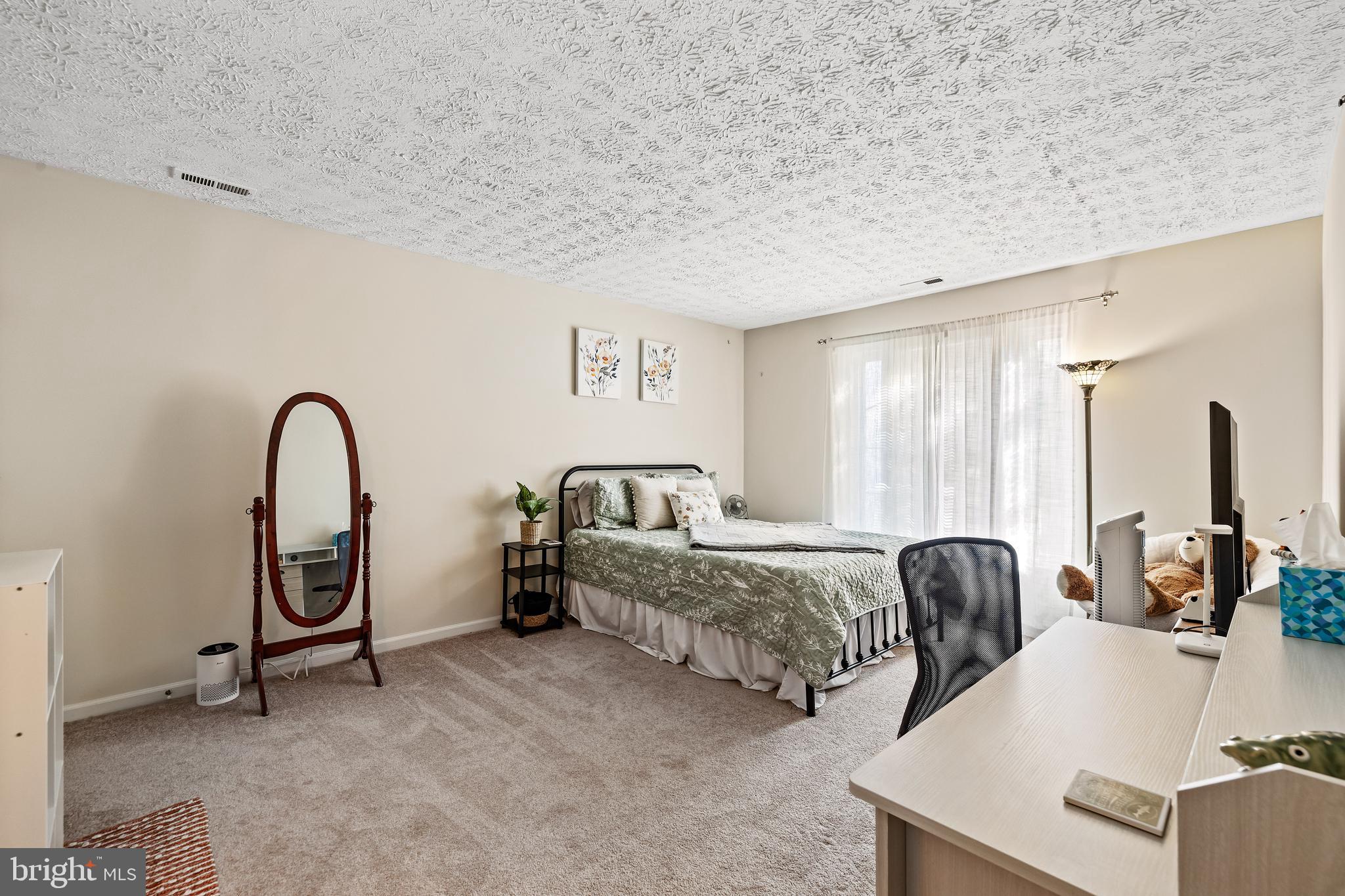 BEDFORD COMMONS - Residential