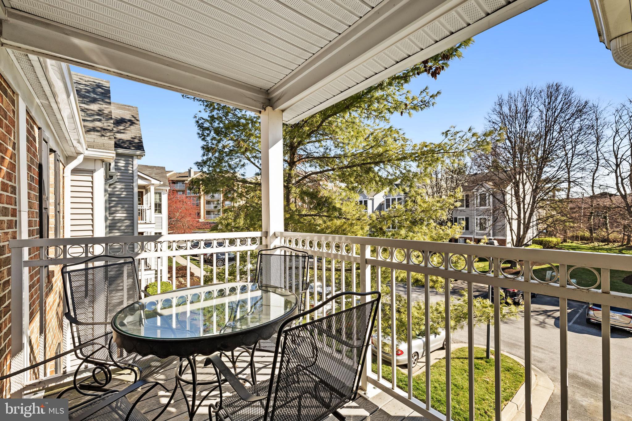 BEDFORD COMMONS - Residential