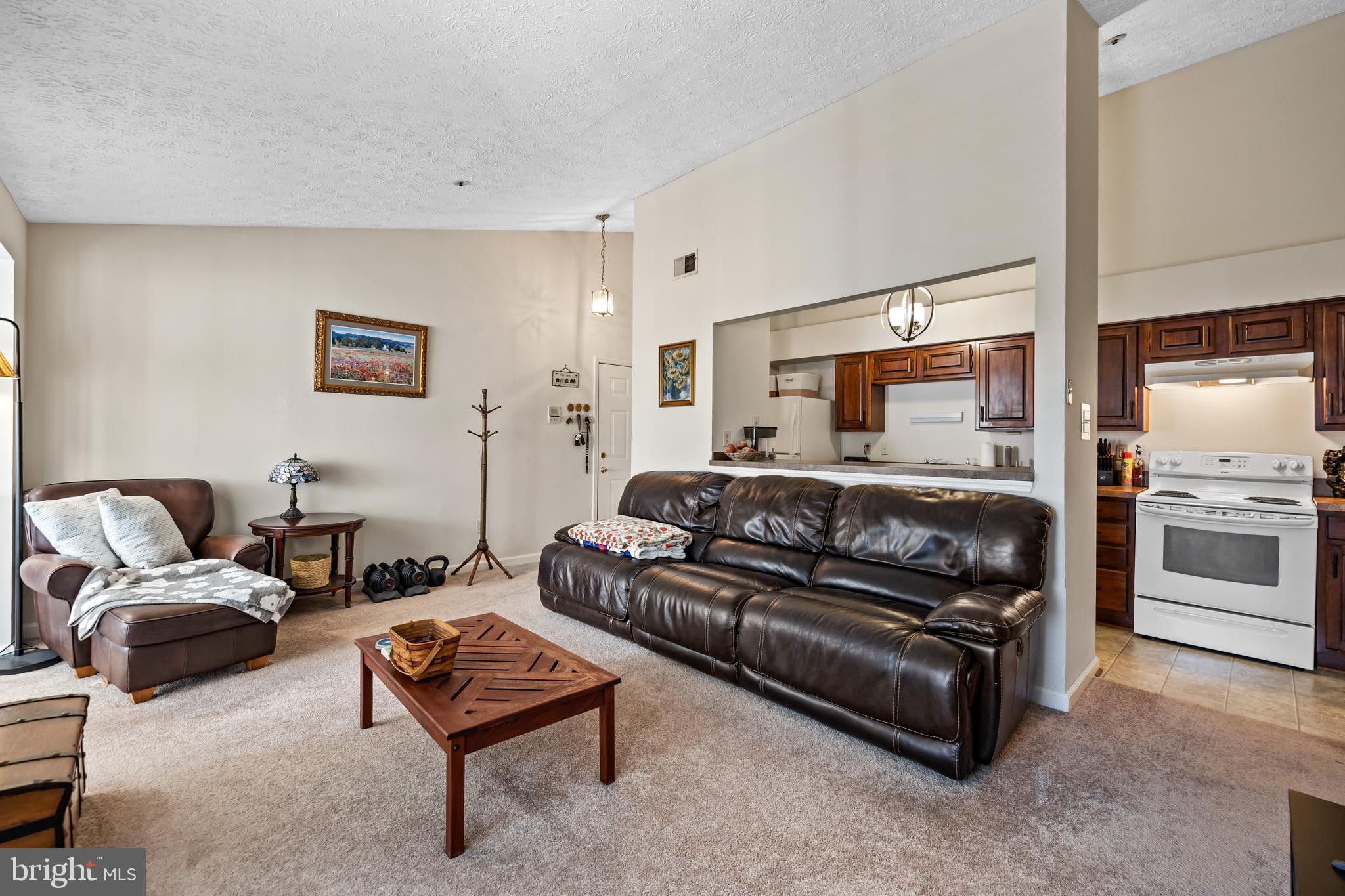 BEDFORD COMMONS - Residential