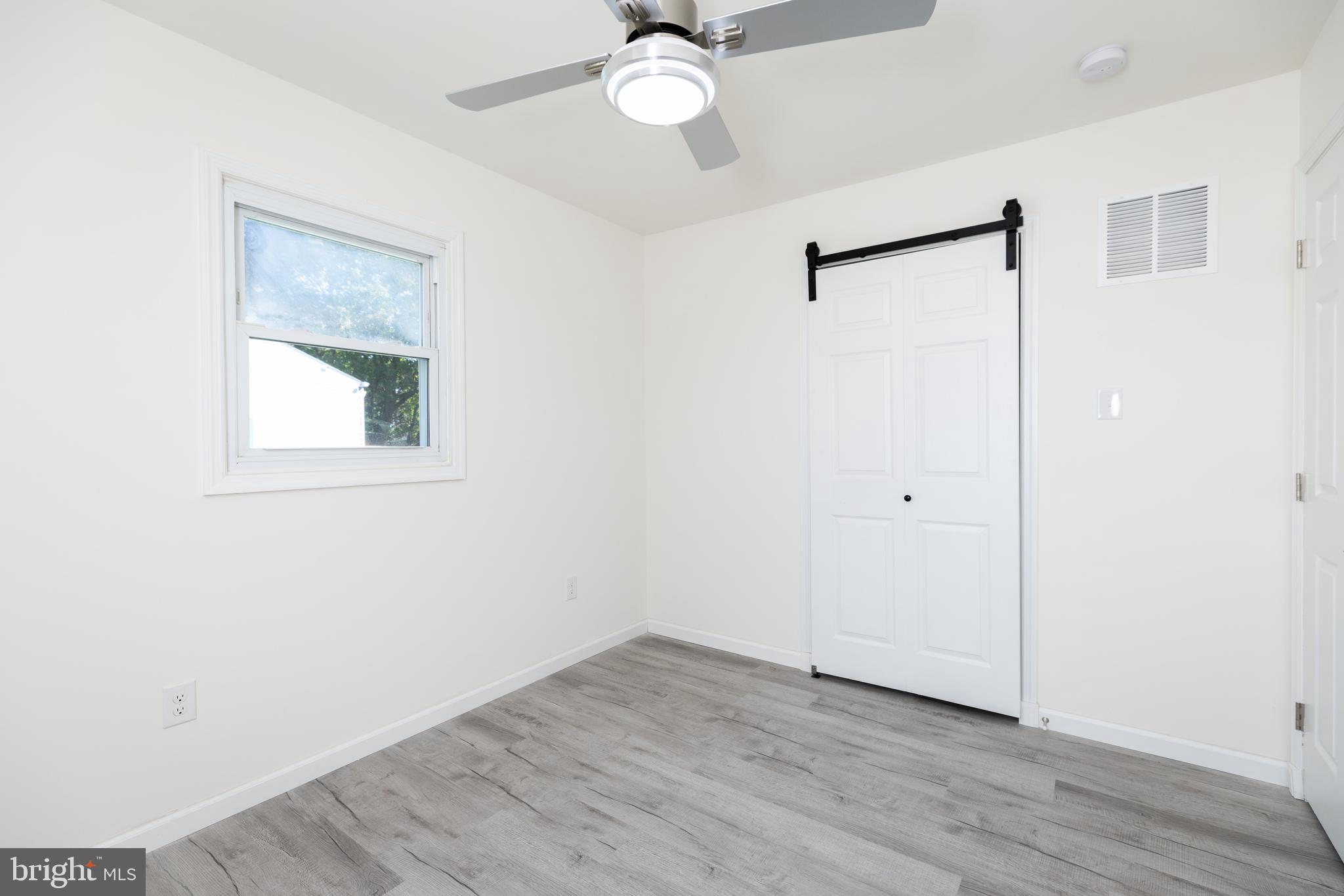 REDDING ESTATES - Residential