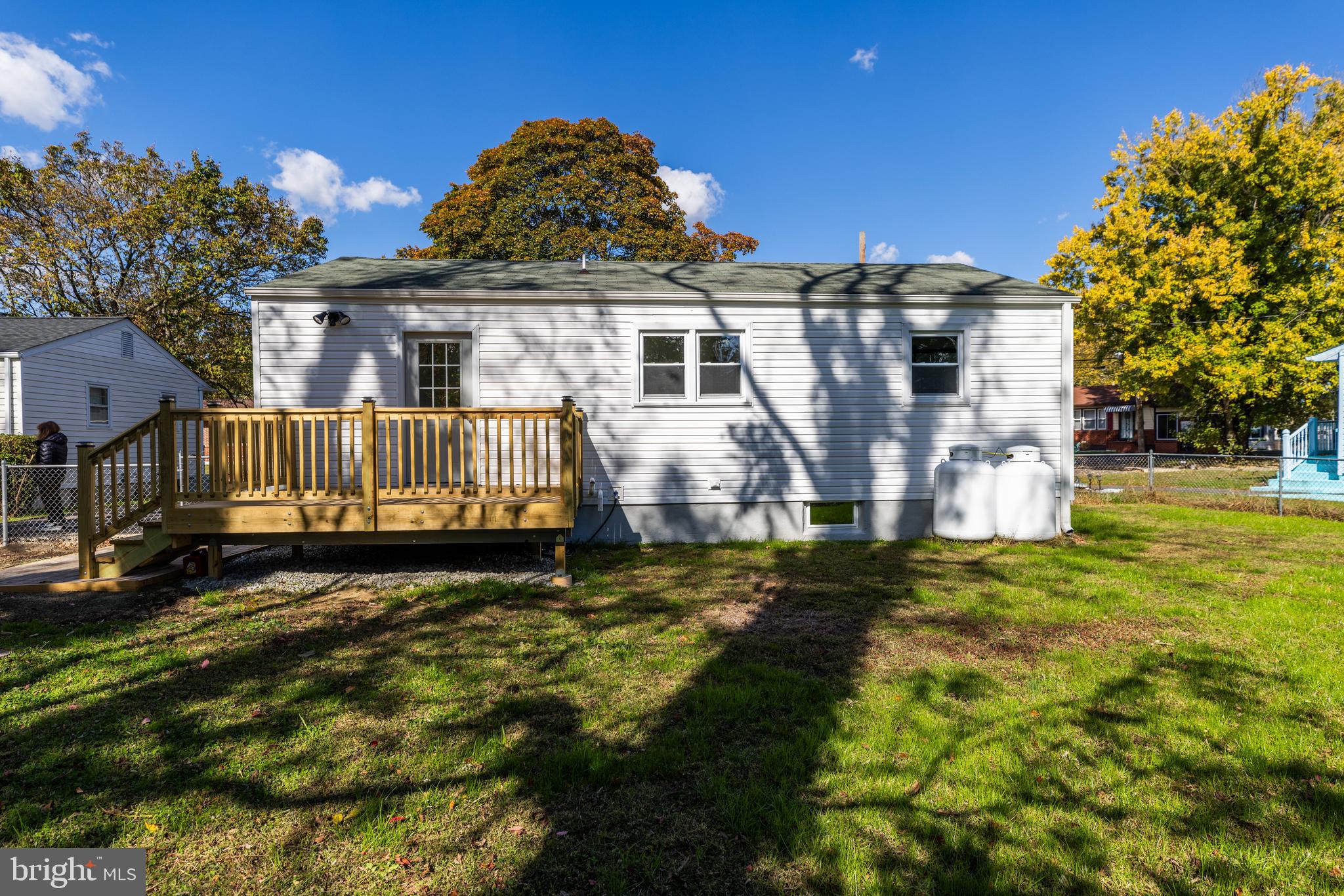 REDDING ESTATES - Residential