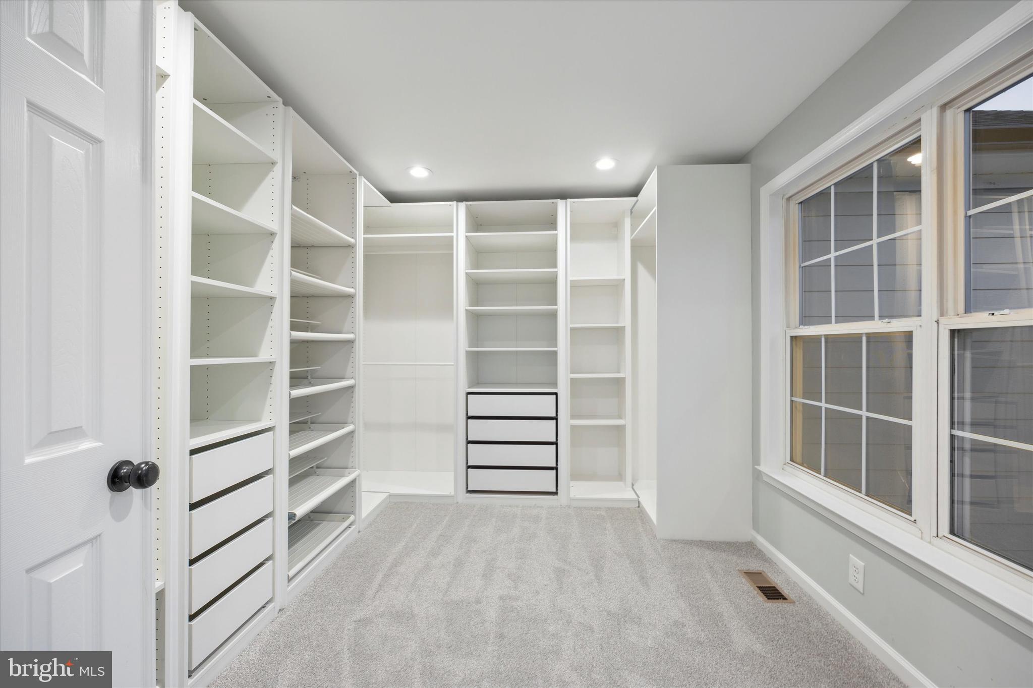 WAINWRIGHT AT WHIT - Residential