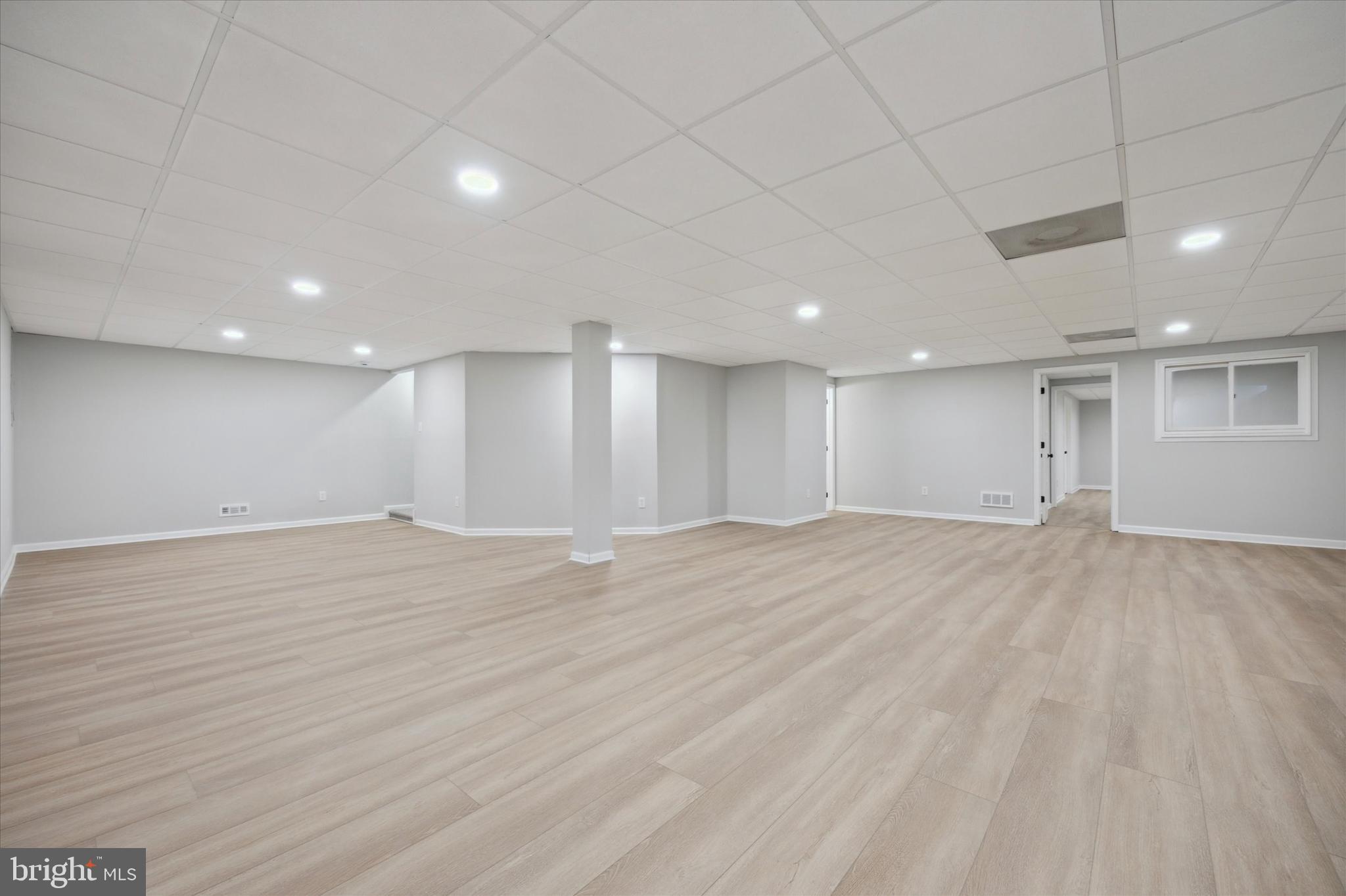 WAINWRIGHT AT WHIT - Residential