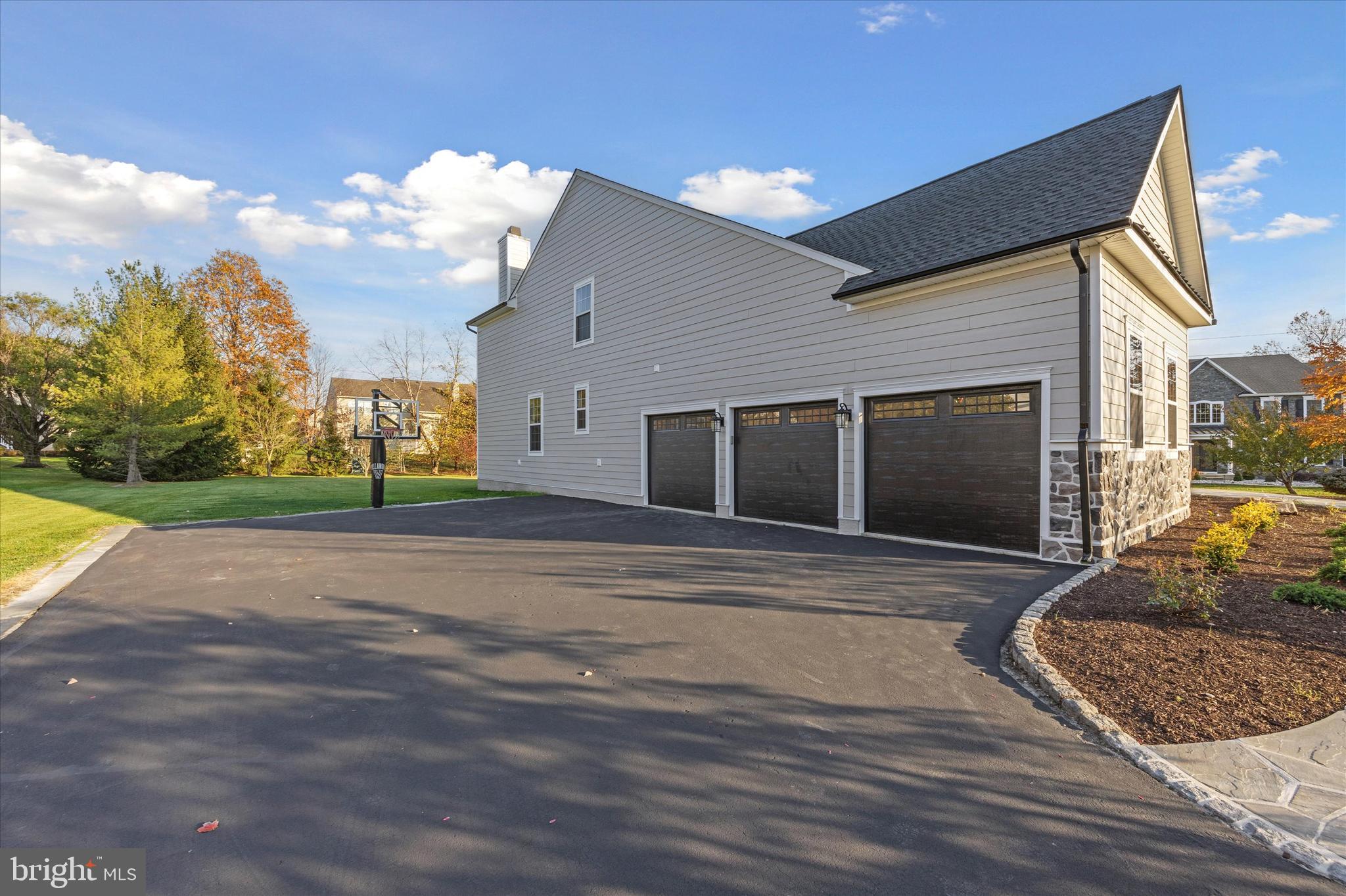 WAINWRIGHT AT WHIT - Residential