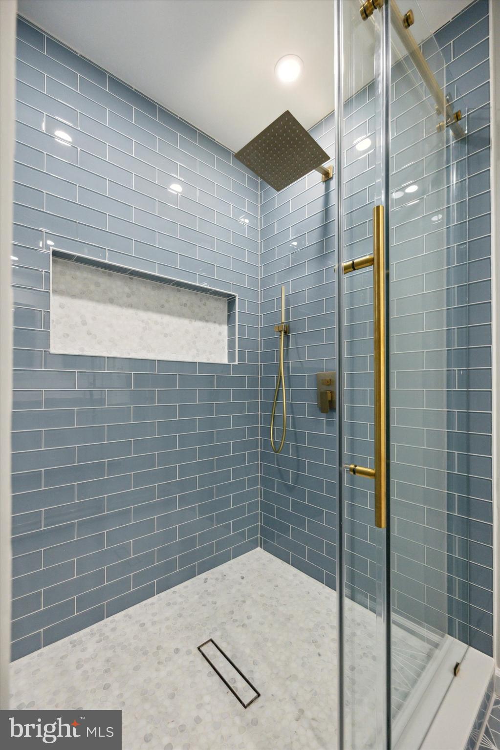 WAINWRIGHT AT WHIT - Residential