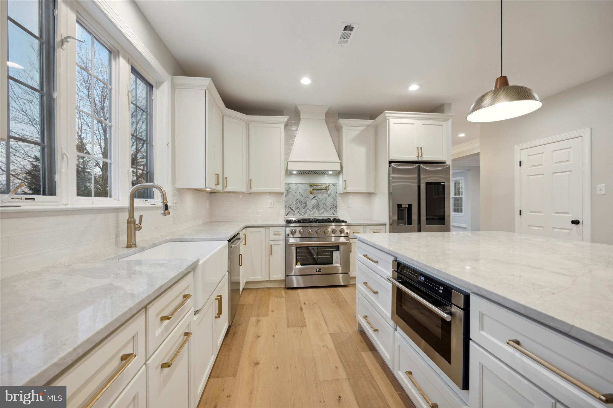 WAINWRIGHT AT WHIT - Residential