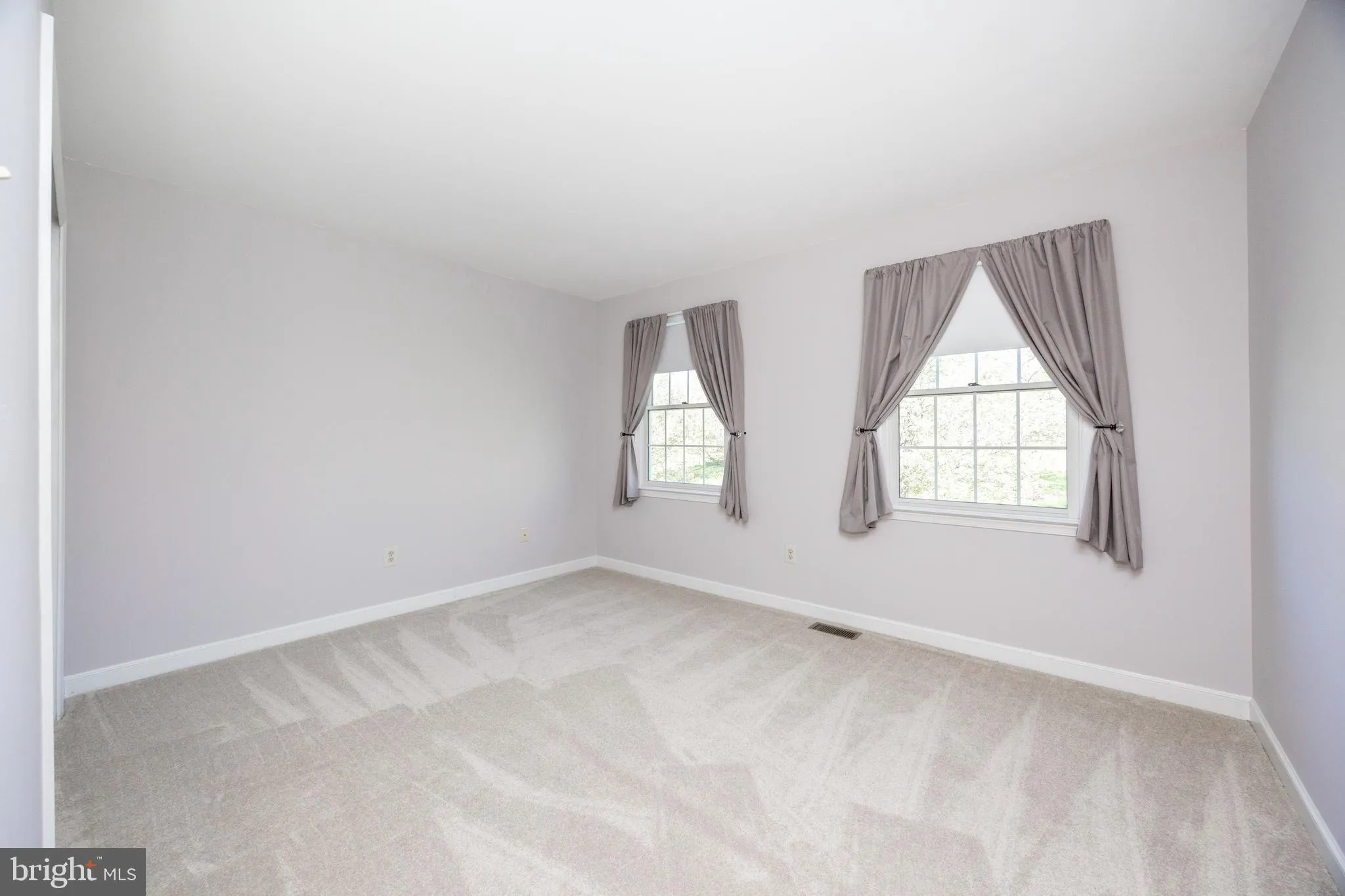 Collegeville, Pennsylvania 19426, United States, 5 Bedrooms Bedrooms, ,3 BathroomsBathrooms,Residential,Pending,118682