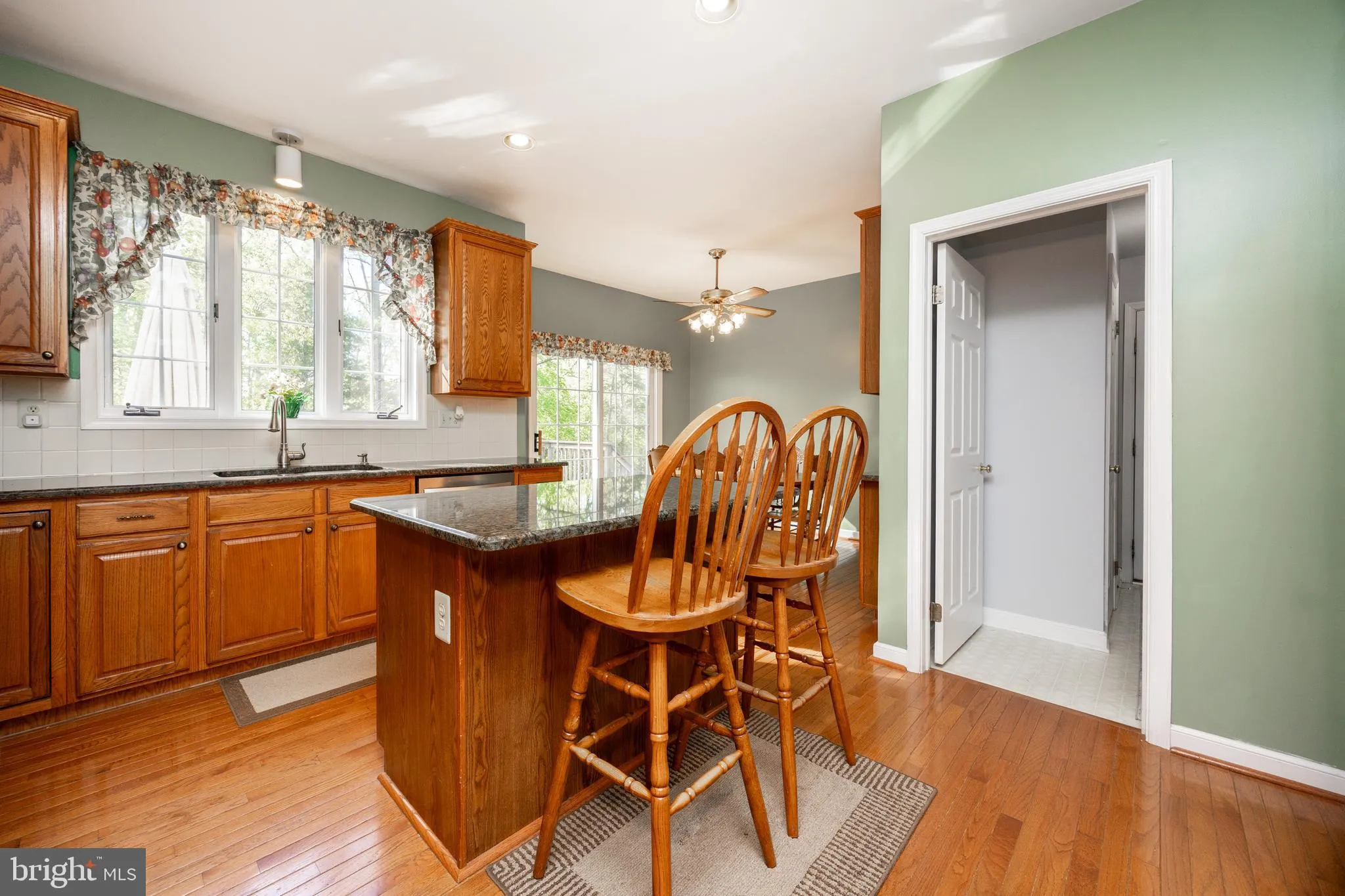 Collegeville, Pennsylvania 19426, United States, 5 Bedrooms Bedrooms, ,3 BathroomsBathrooms,Residential,Pending,118682