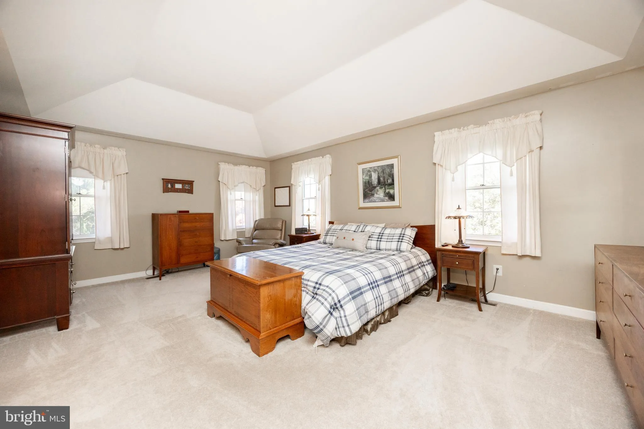 Collegeville, Pennsylvania 19426, United States, 5 Bedrooms Bedrooms, ,3 BathroomsBathrooms,Residential,Pending,118682