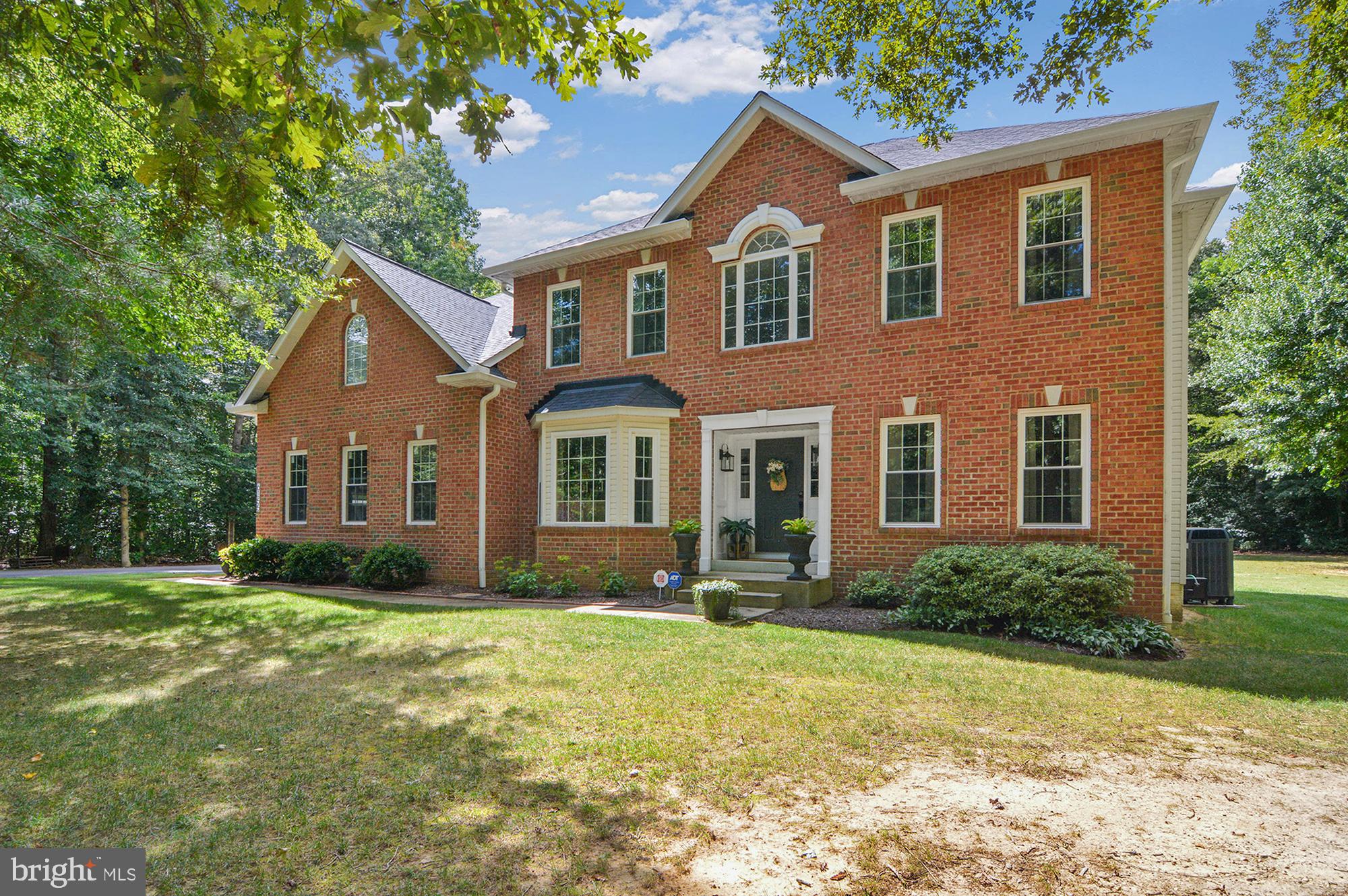 6155 LANDSDALE PLACE