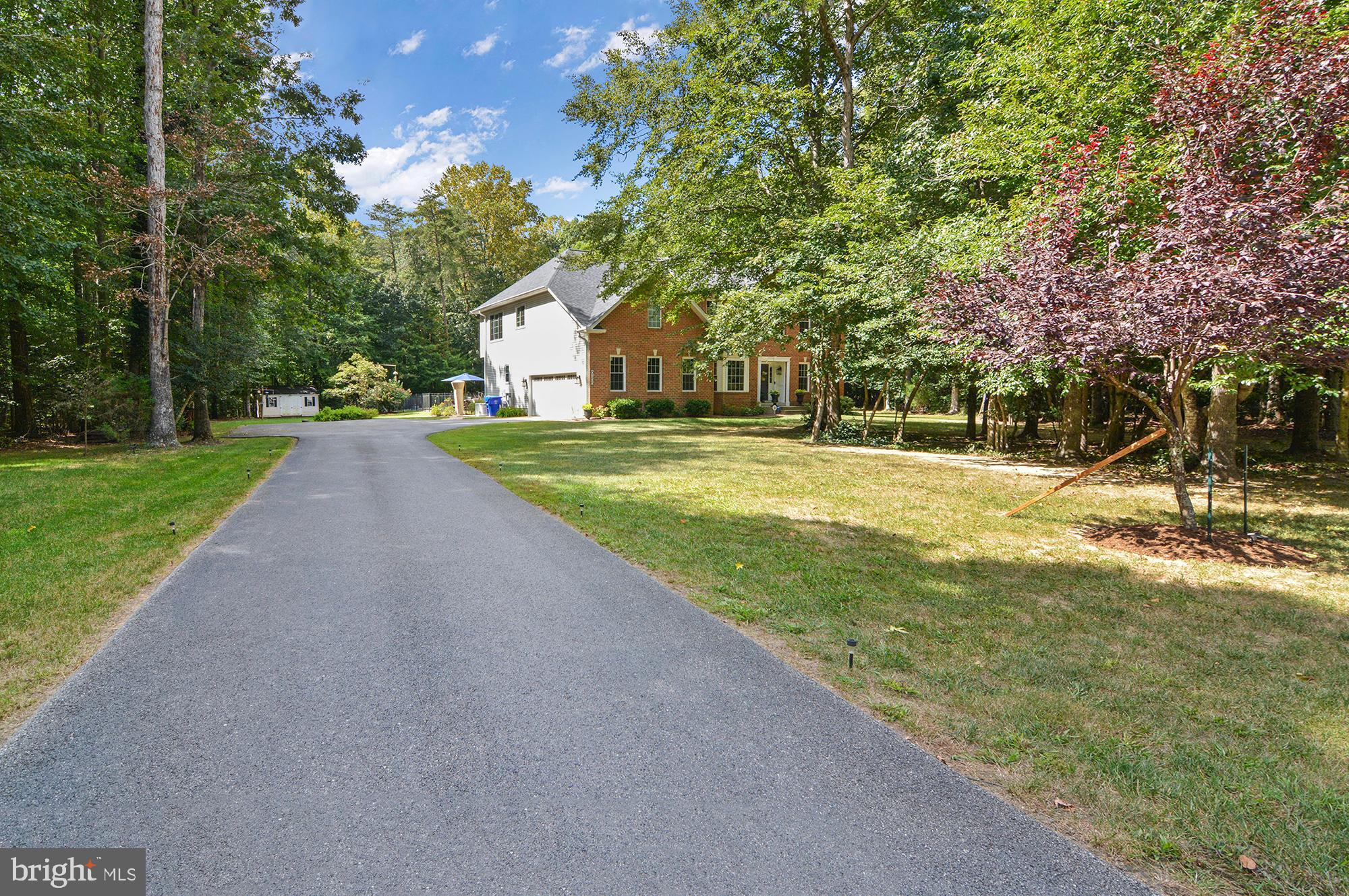 6155 LANDSDALE PLACE