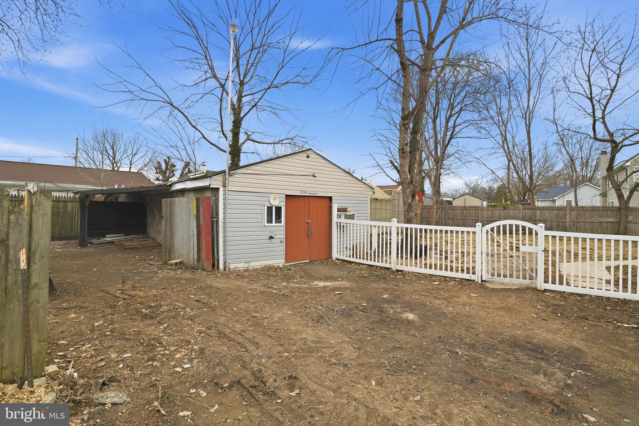 TWIN OAKS - Residential