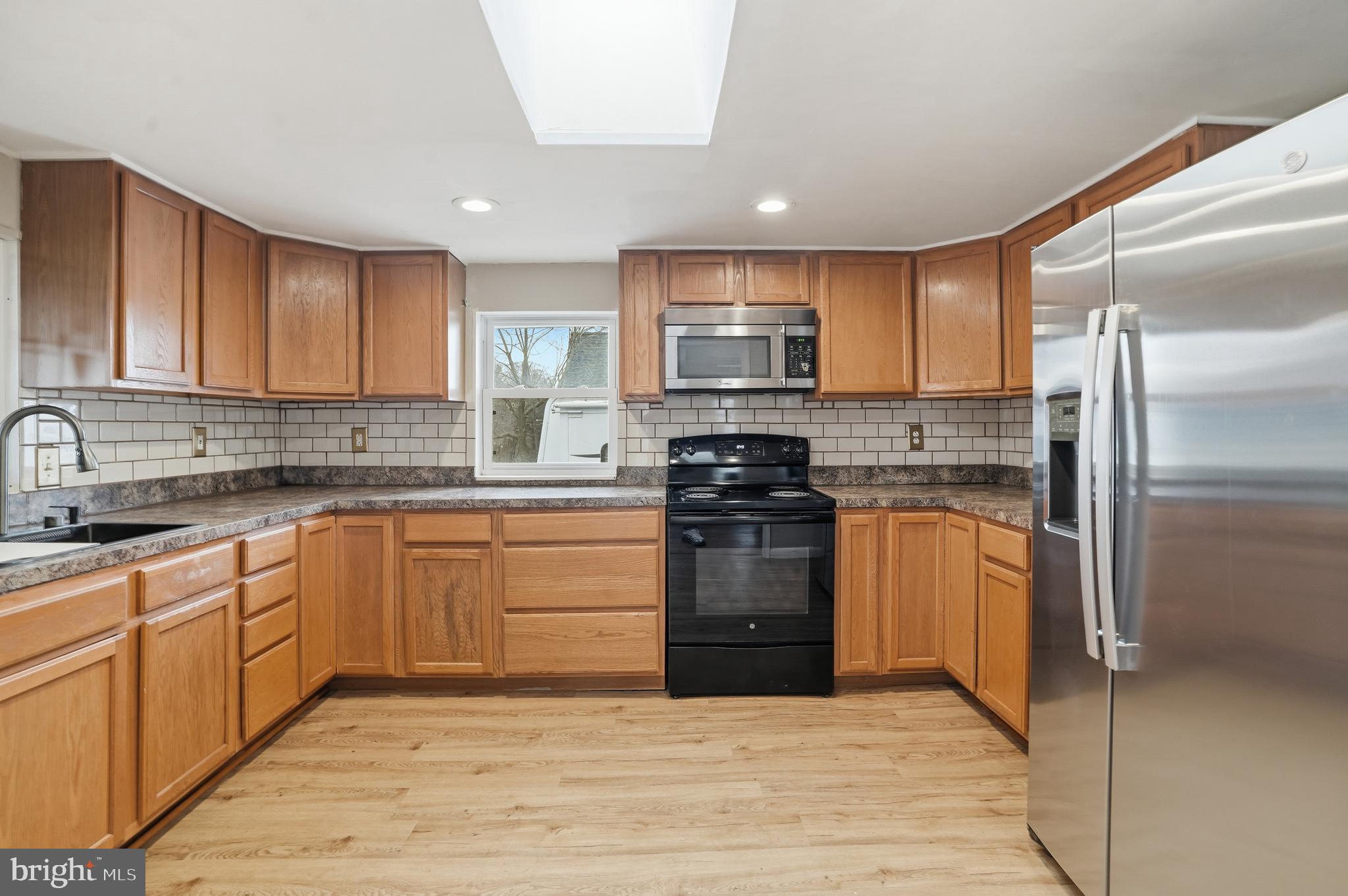 TWIN OAKS - Residential