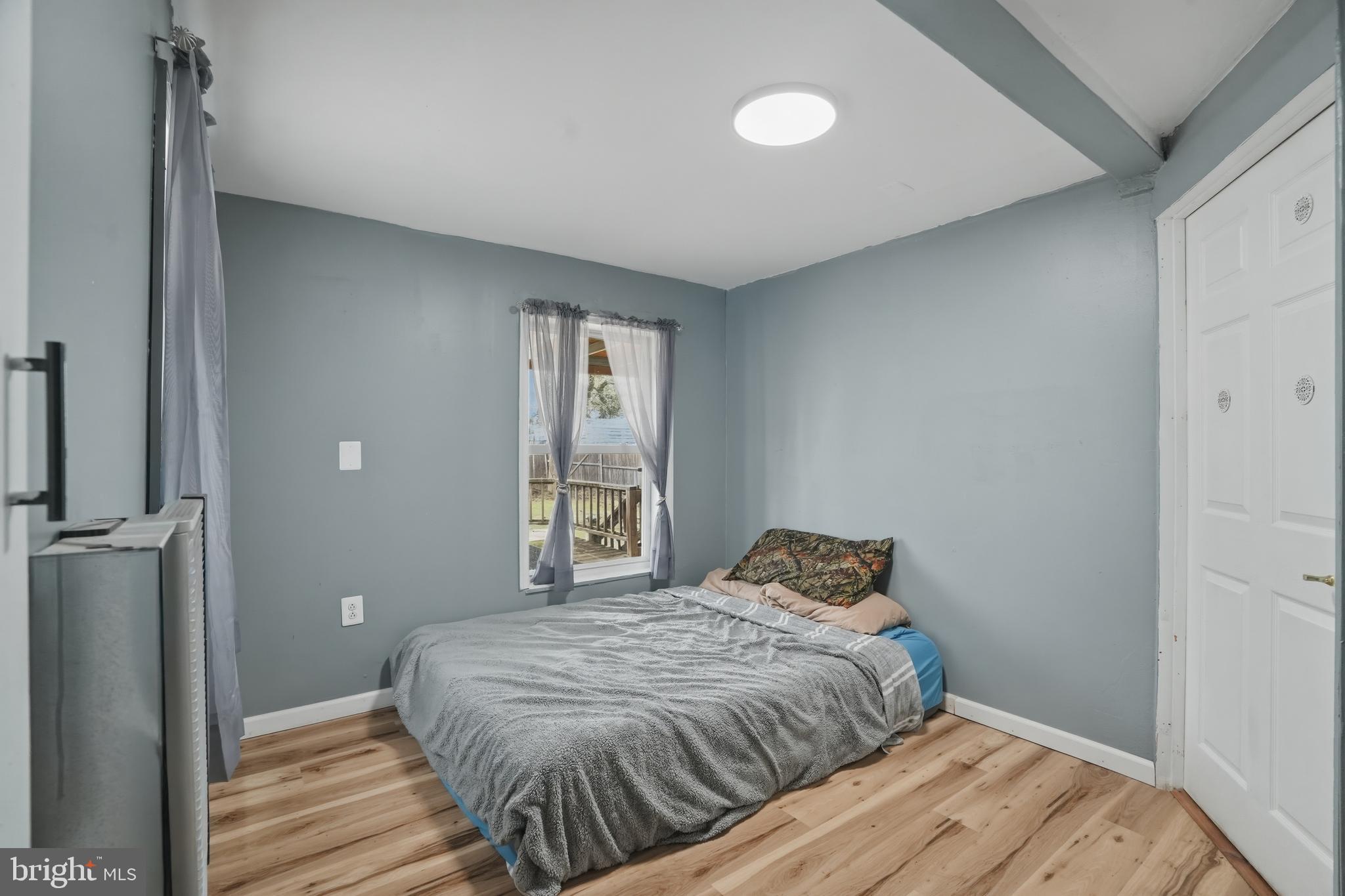 TWIN OAKS - Residential