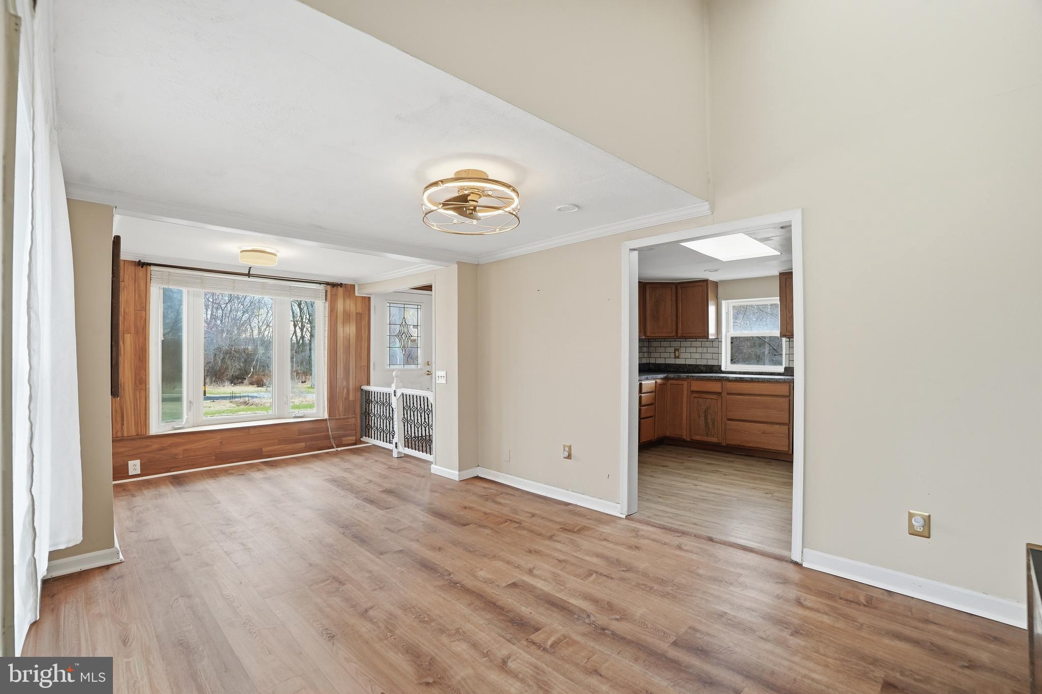 TWIN OAKS - Residential