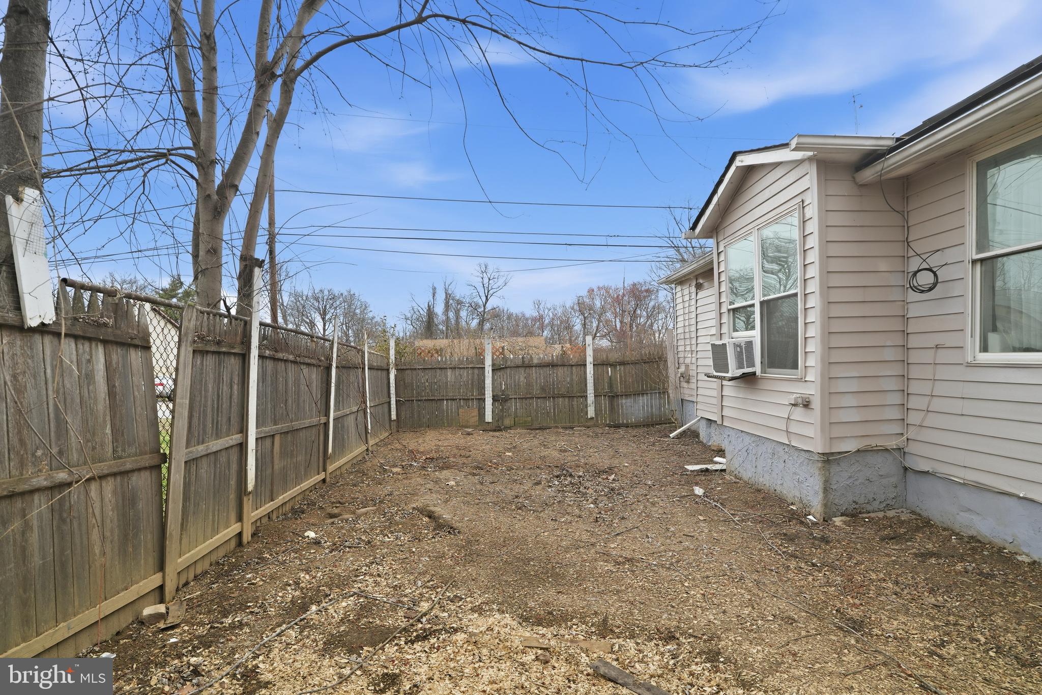 TWIN OAKS - Residential