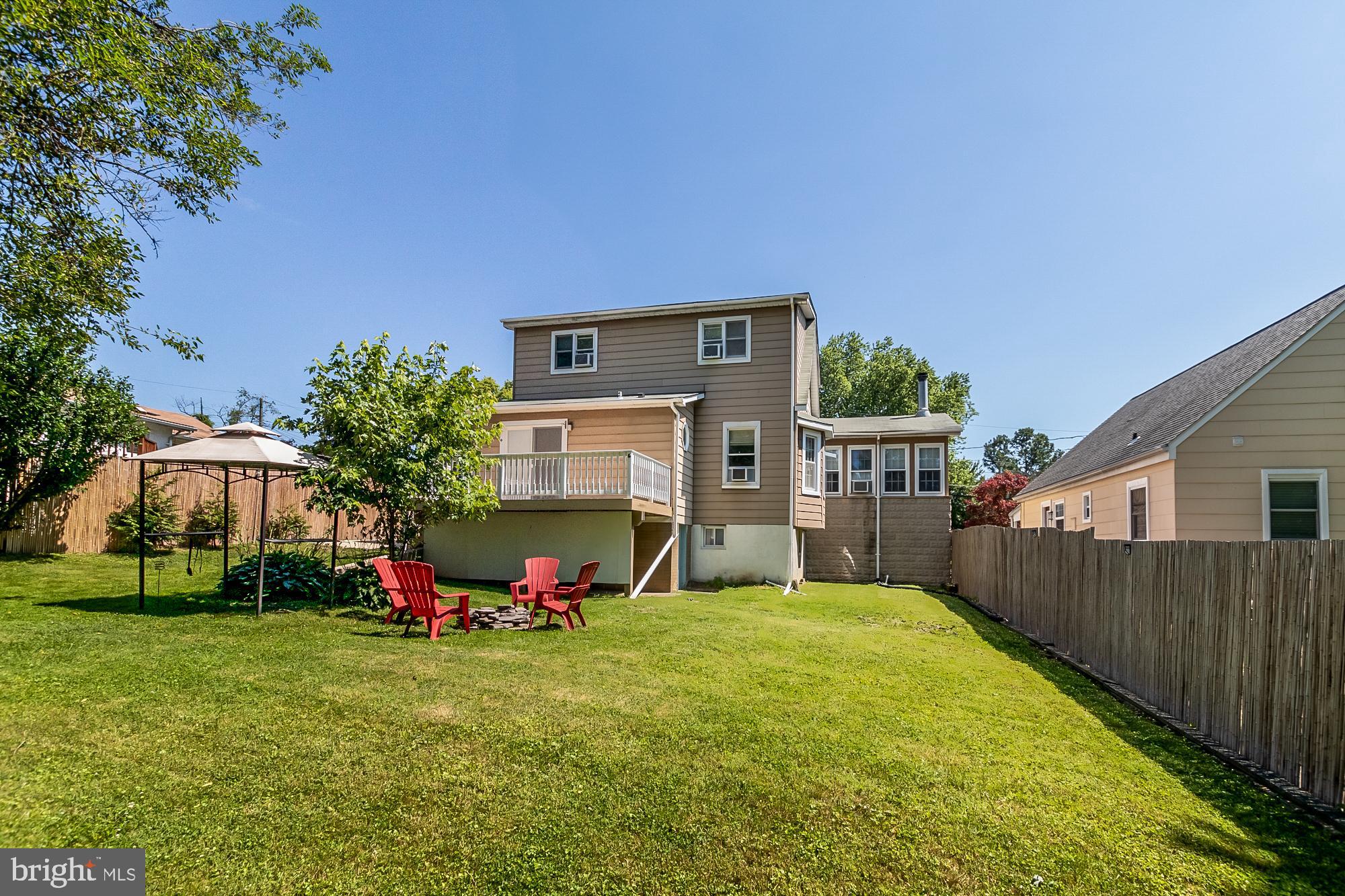 CALIFORNIA GROVE - Residential