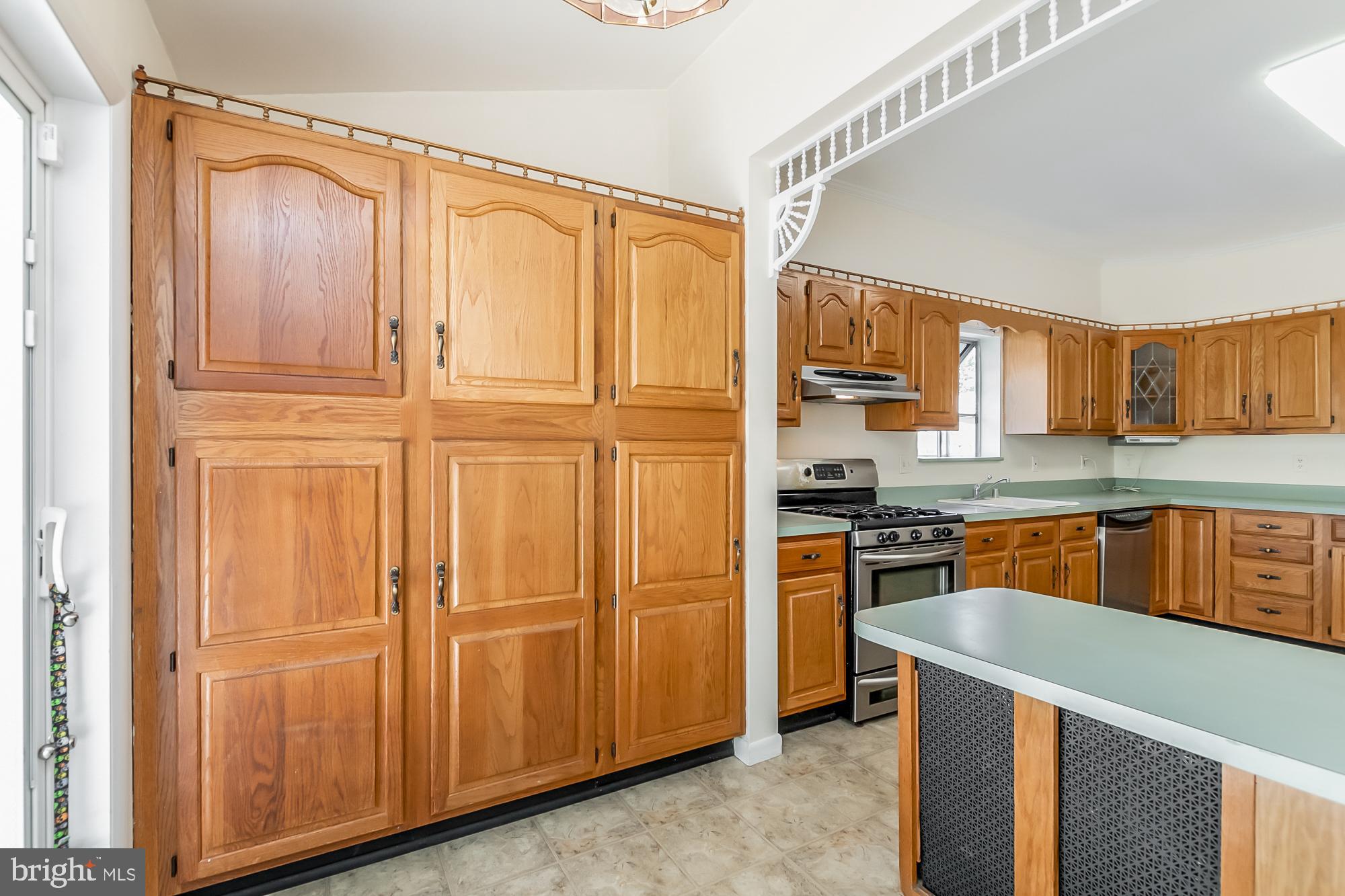 CALIFORNIA GROVE - Residential