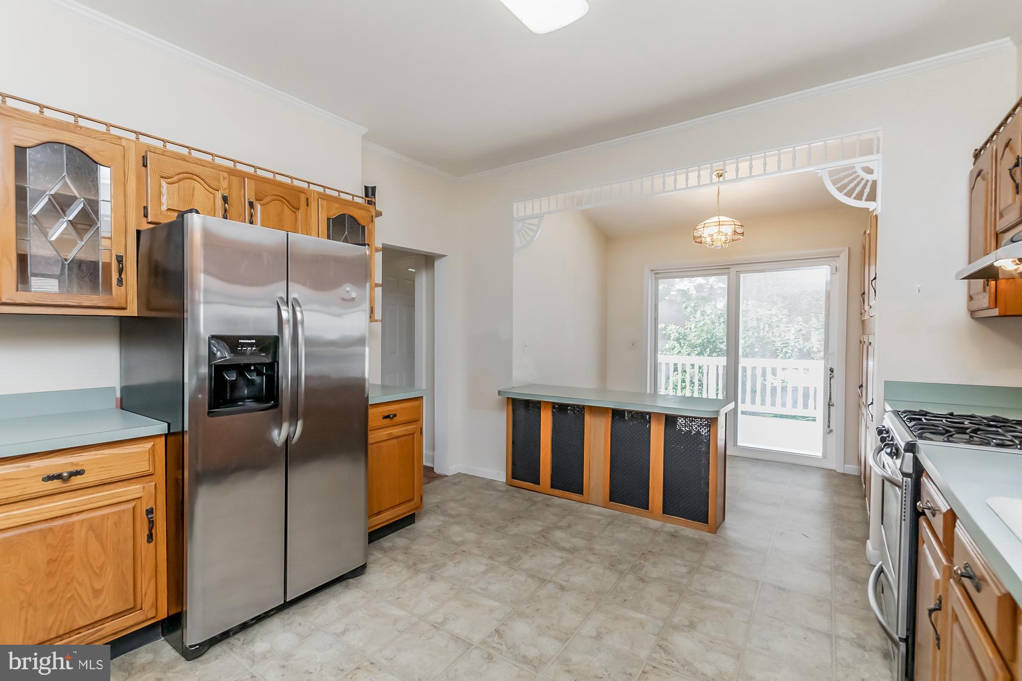 CALIFORNIA GROVE - Residential