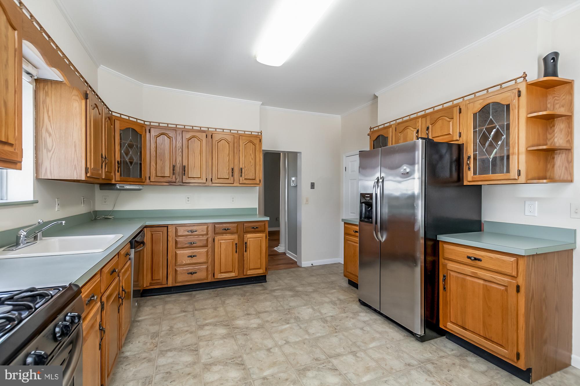 CALIFORNIA GROVE - Residential